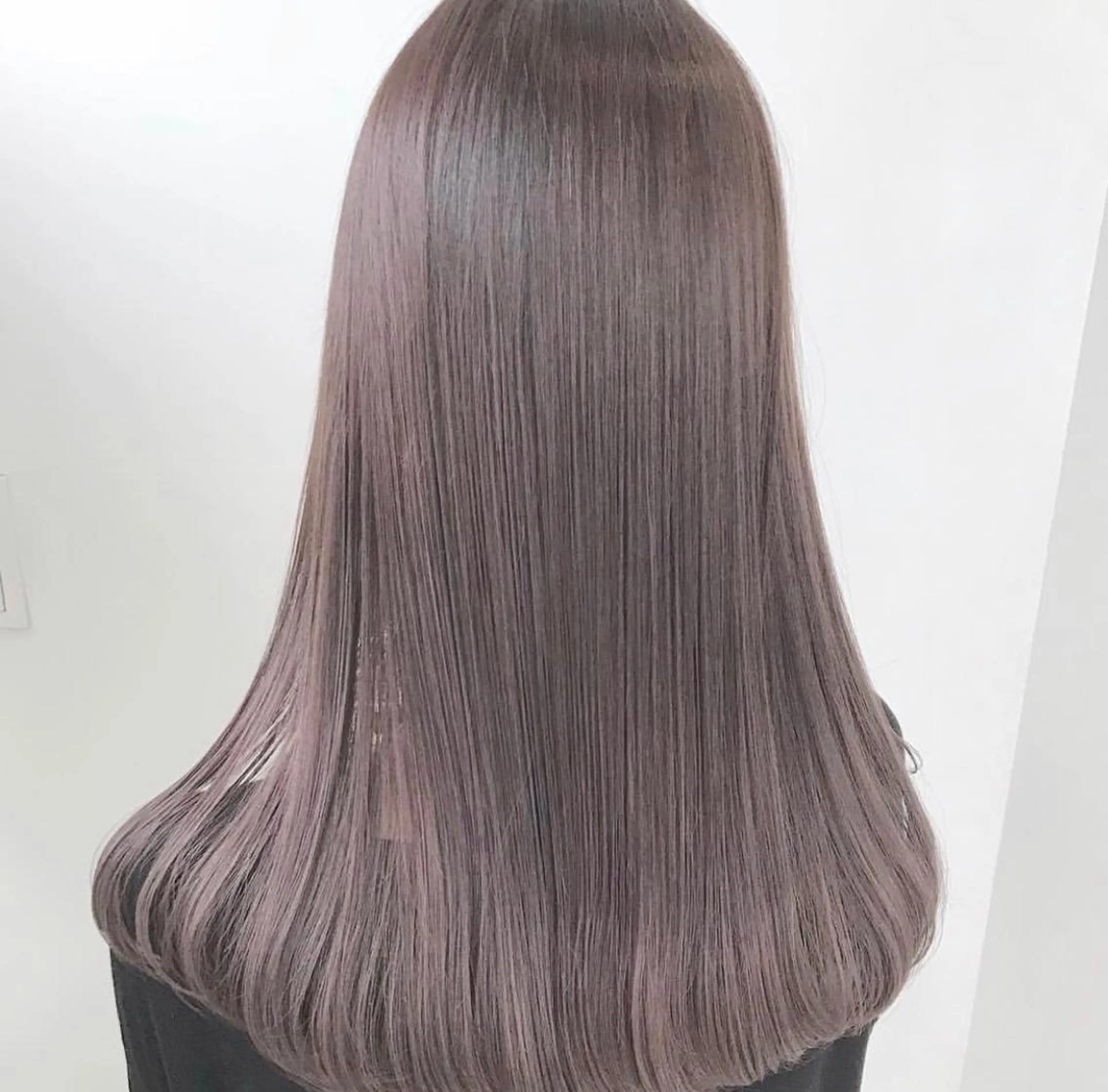 セミロング カラー カット ヘアカラー トリートメント 鈴木 一貴のヘアスタイル