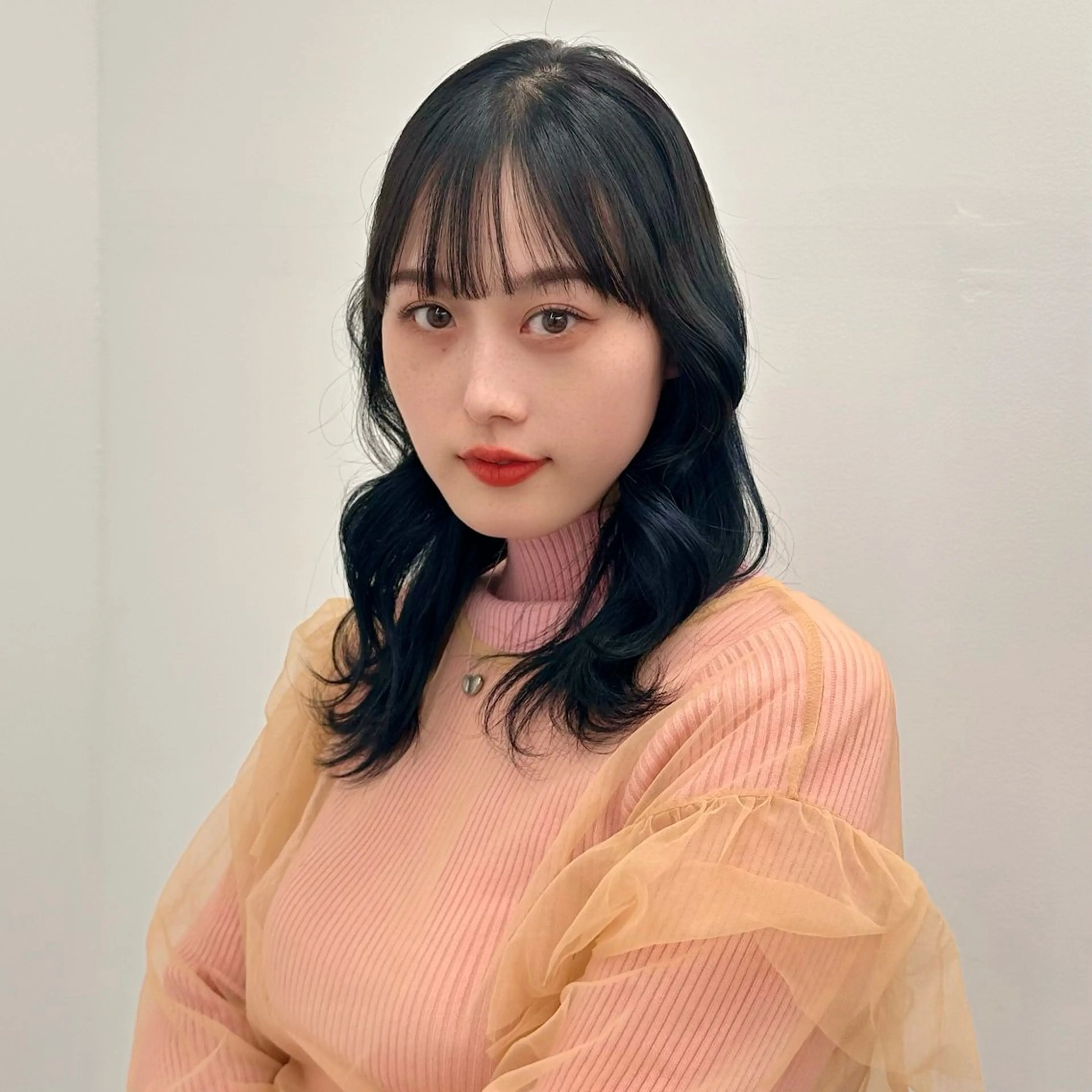 ミディアム カラー カット ヘアカラー トリートメント ブリーチなし/レイヤ ー特化🌈Tommyのヘアスタイル