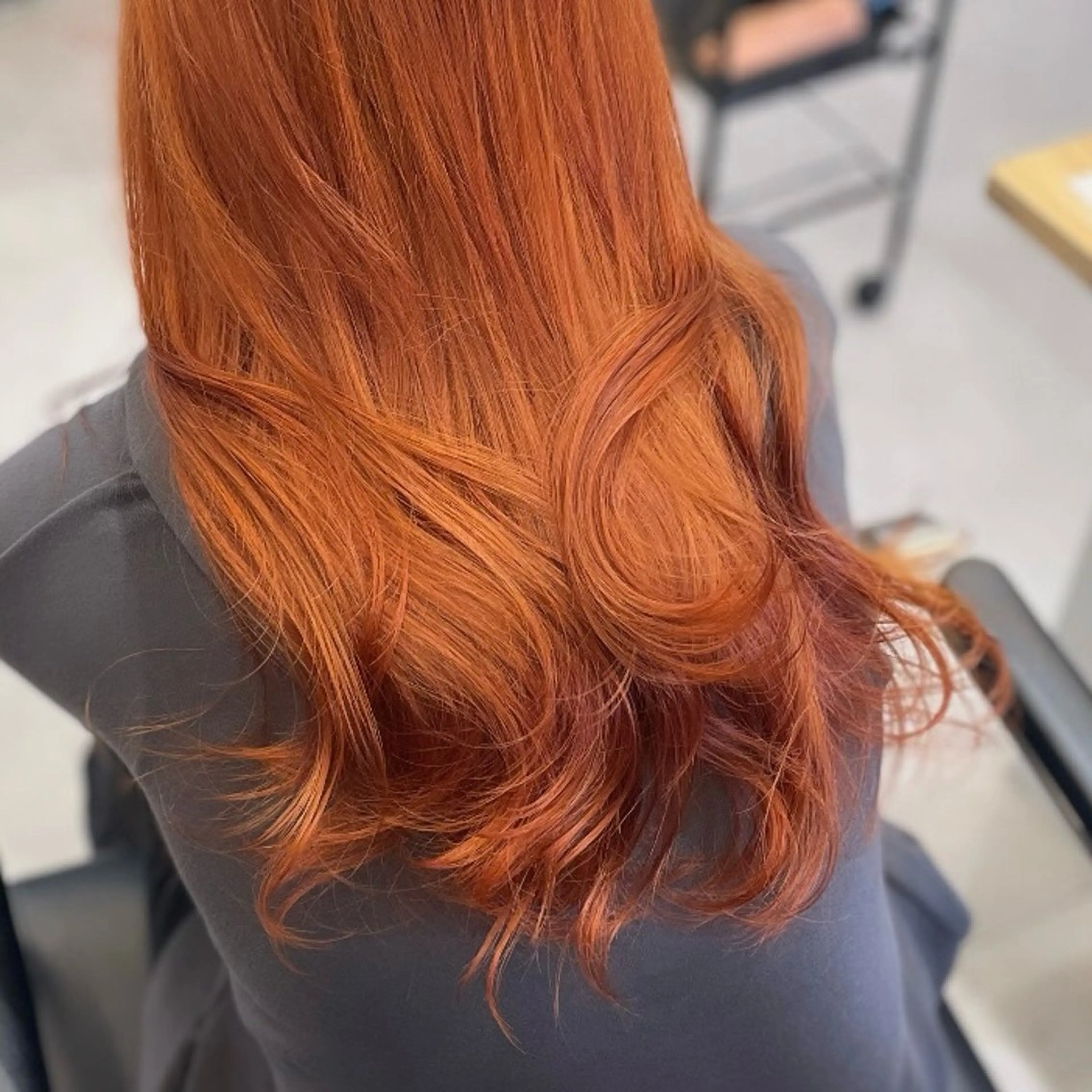 ロング カラー オレンジ ヘアカラー Rui/透明感カラー 暖色/レイヤーカットのヘアスタイル