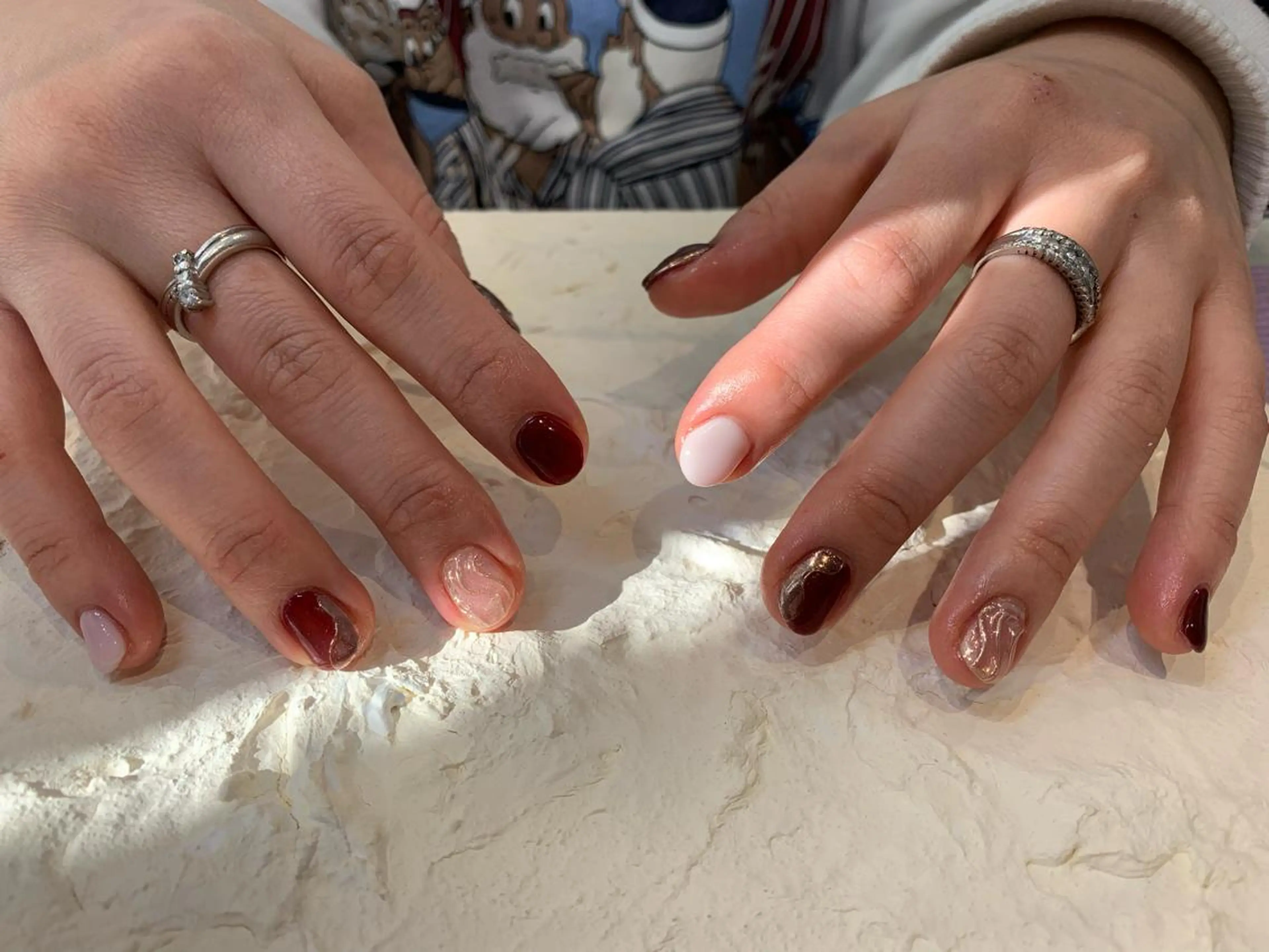 ネイル ニュアンスネイル マキノ ユイのネイルデザイン