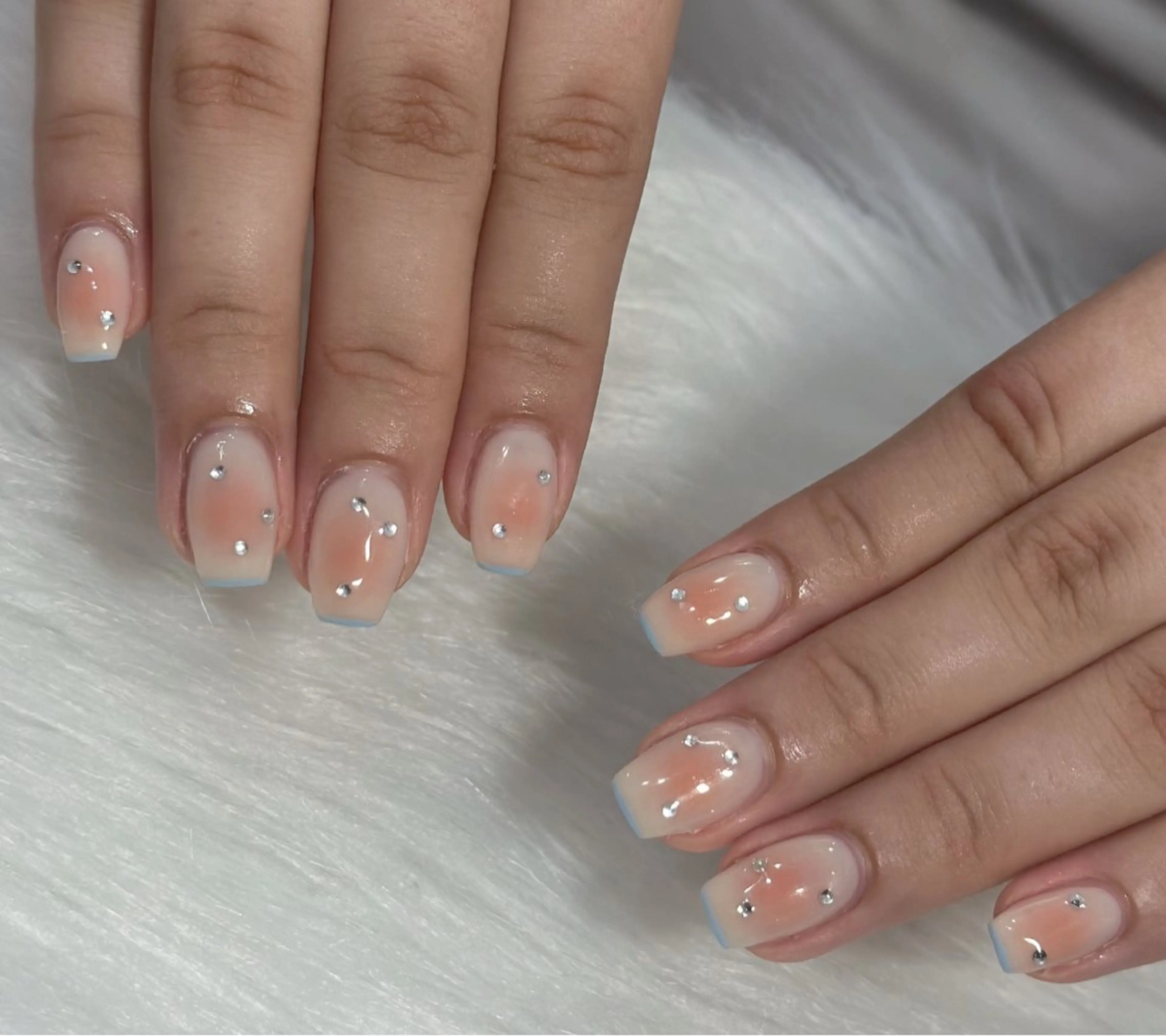 ネイル ハンドネイル フットネイル LAVISH nanamiのネイルデザイン