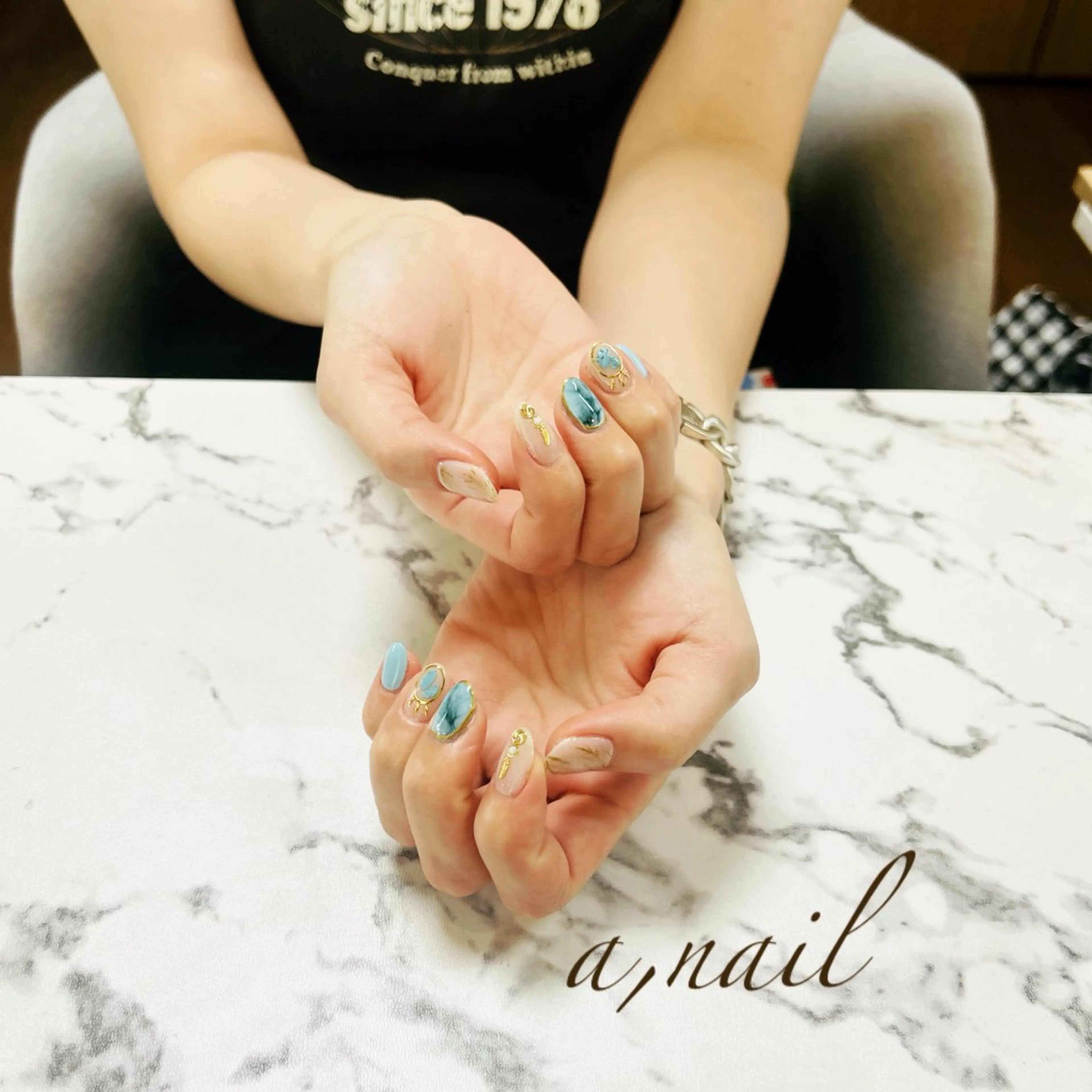 ネイル 大理石ネイル(マーブル) 夏ネイル ハンドネイル ネイルサロン エーネイルのネイルデザイン