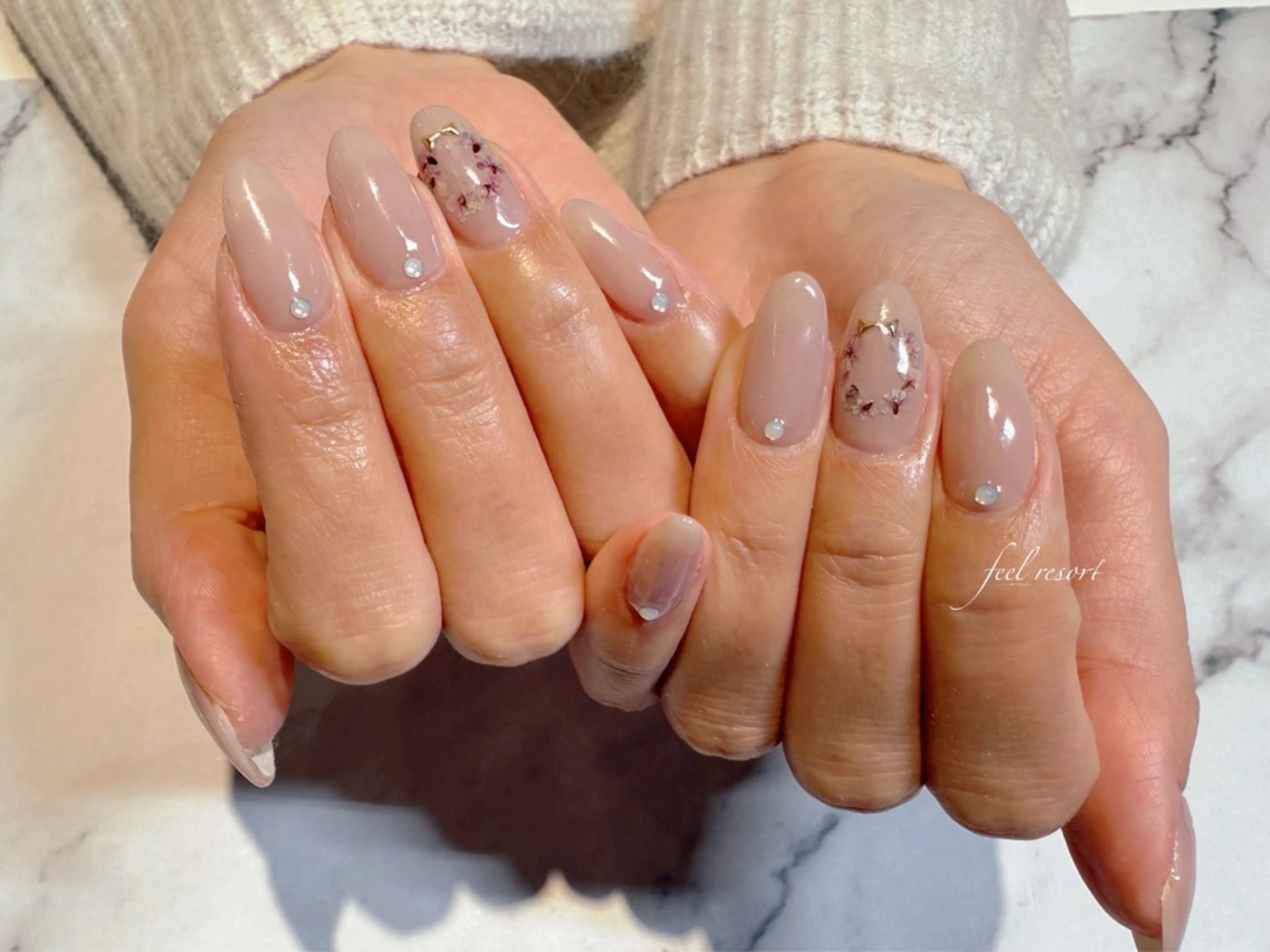 ネイル 長さ出し フットネイル フレンチネイル ジェルネイル ガラスフレンチ ハンドネイル Lien（リアン） 銀座駅6分のネイルデザイン