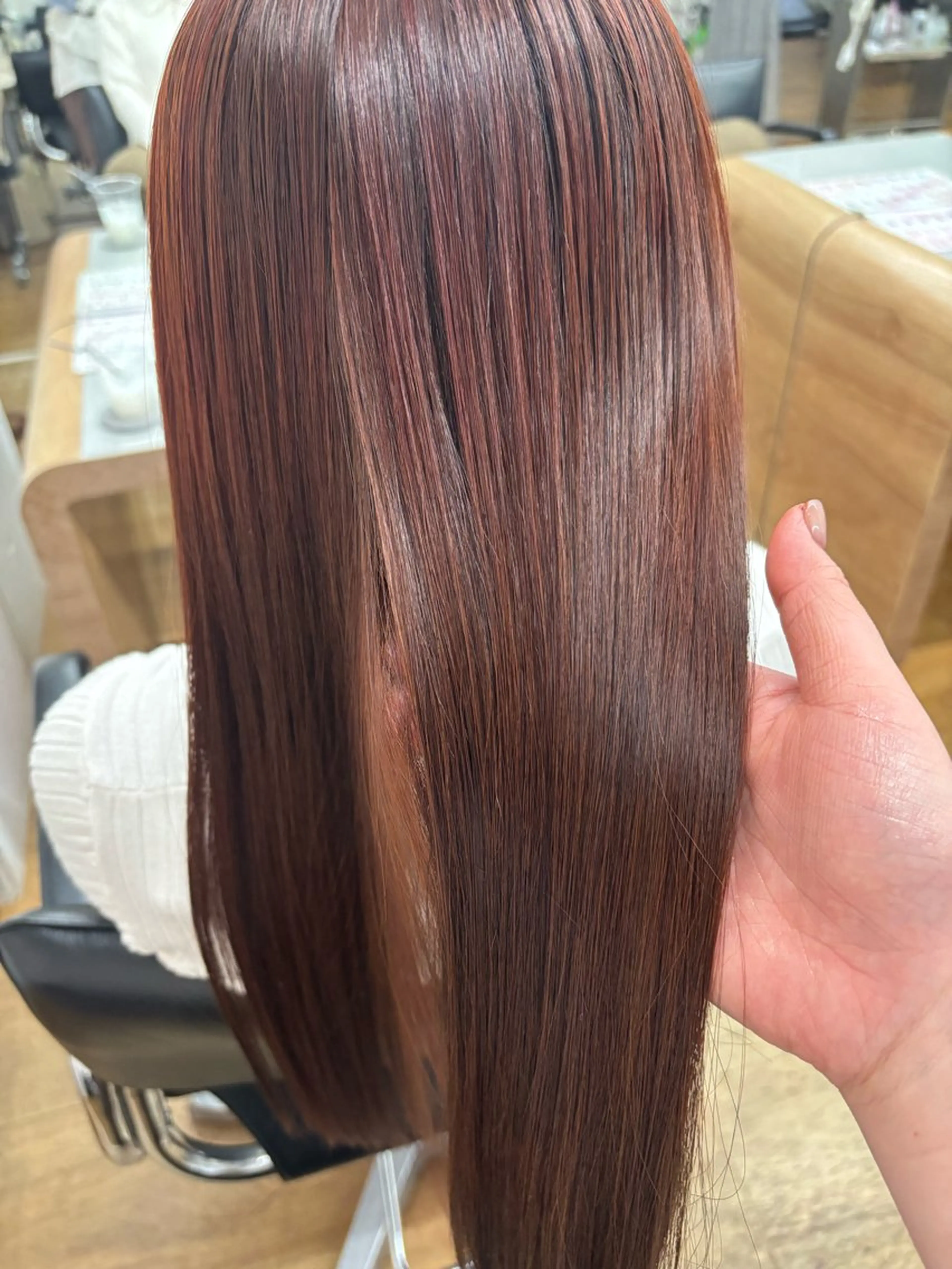 ロング 縮毛矯正 柔らかストレートと ツヤカラー/和田陽向のヘアスタイル