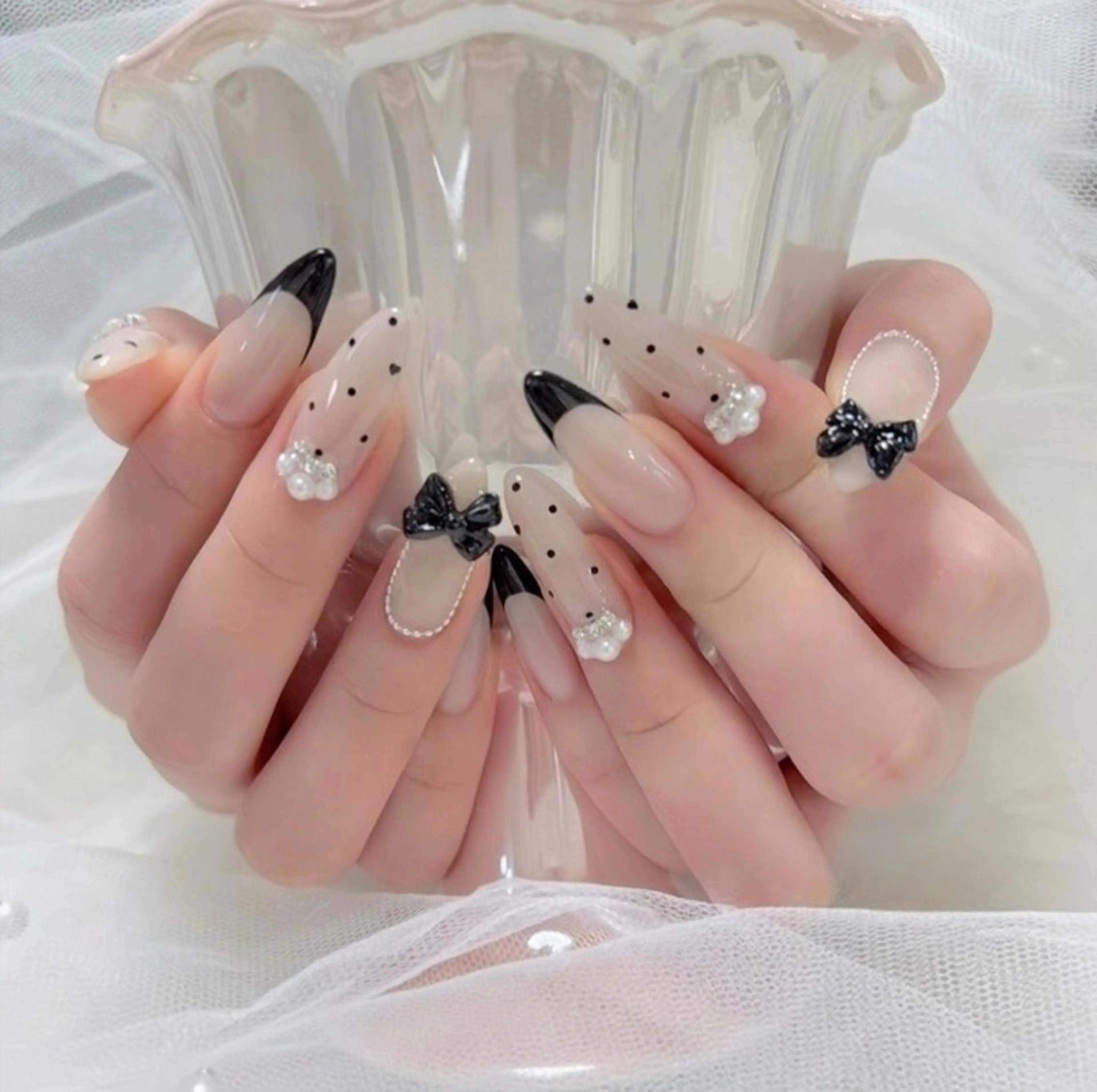 カラー グラデーションカラー ピンクカラー ハンドネイル AIN Nailのネイルデザイン