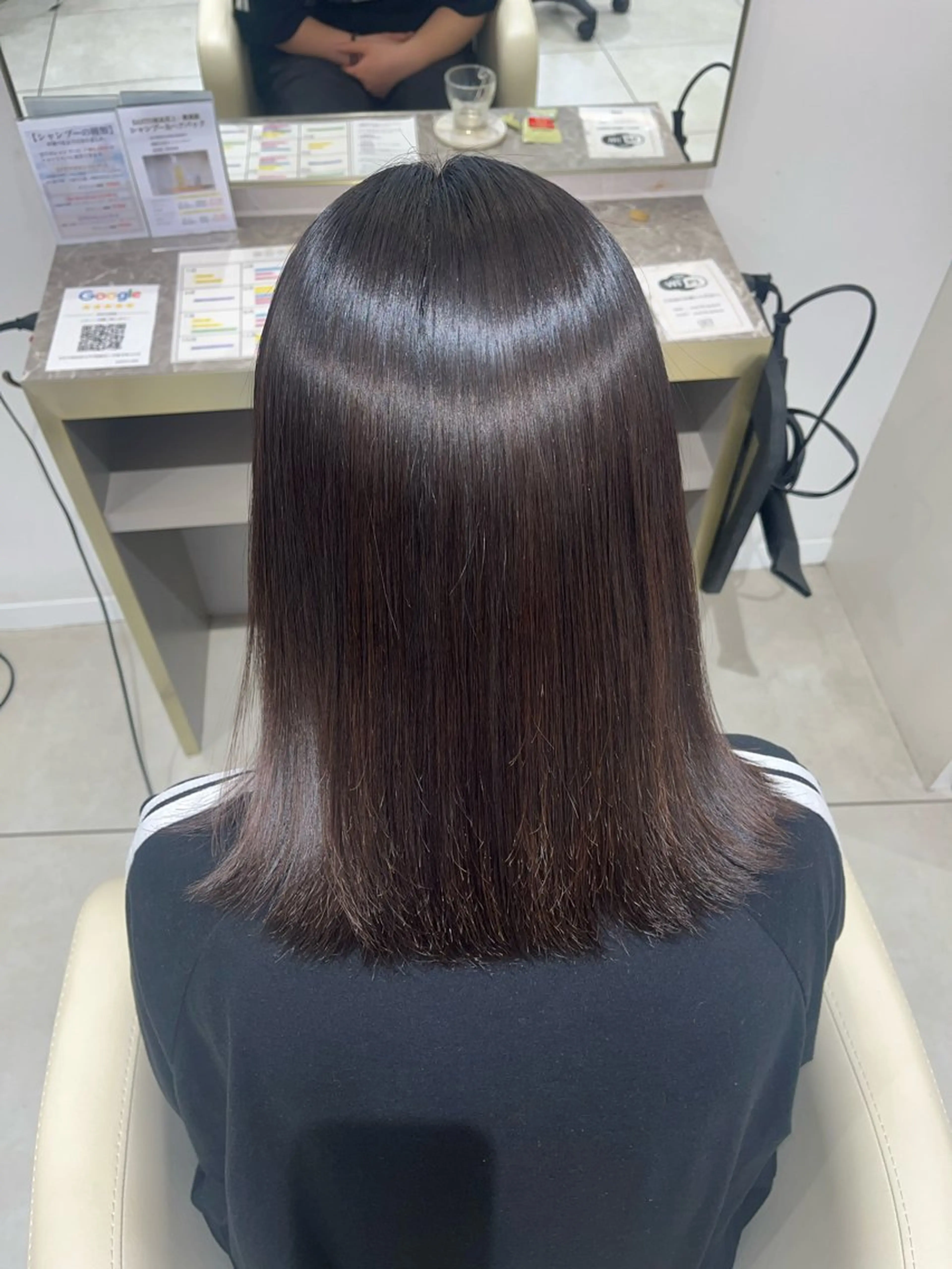 ミディアム 吹田 駿 髪質改善縮毛矯正のヘアスタイル