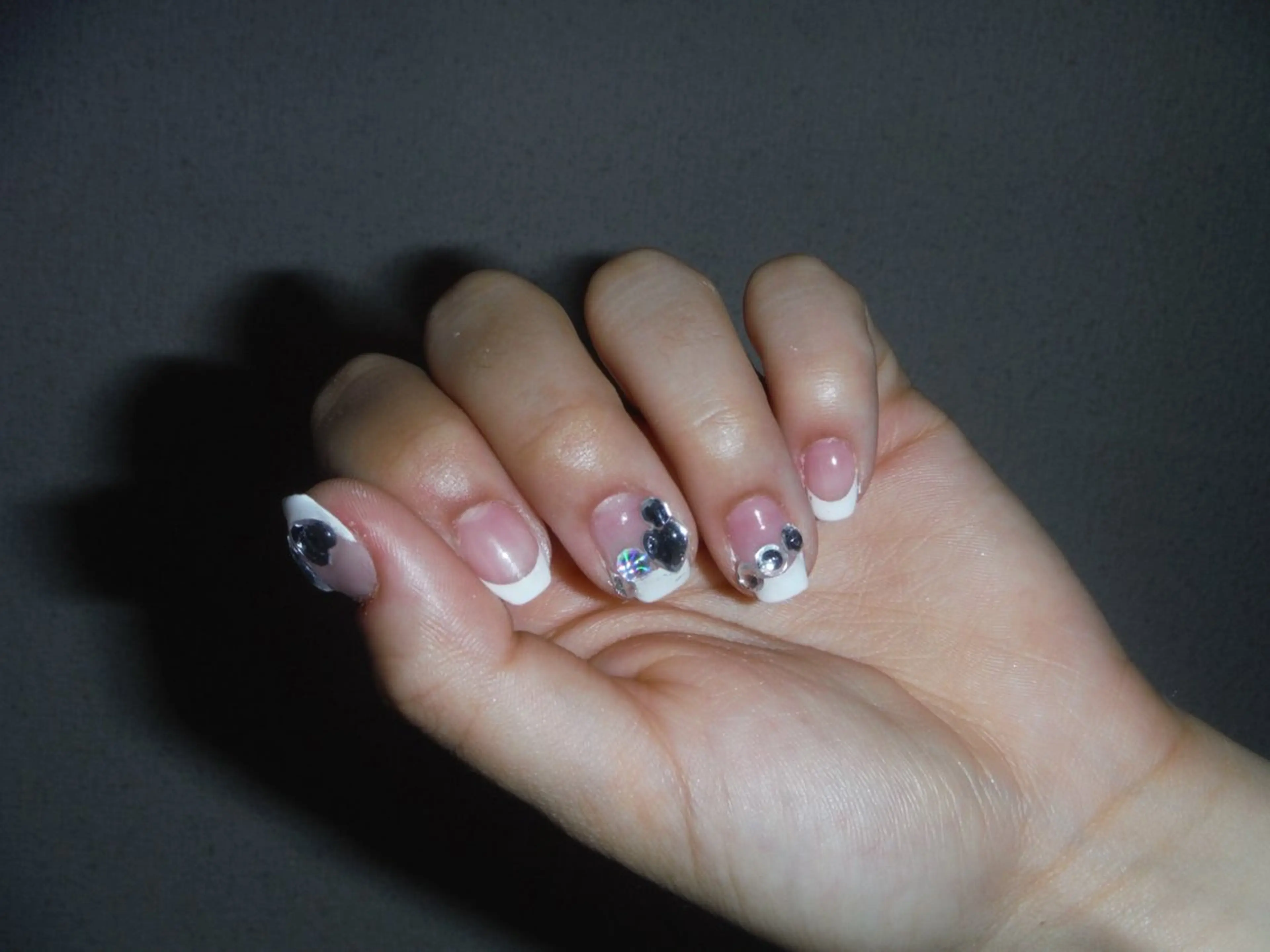 ネイル フレンチネイル Niji Nailsのネイルデザイン