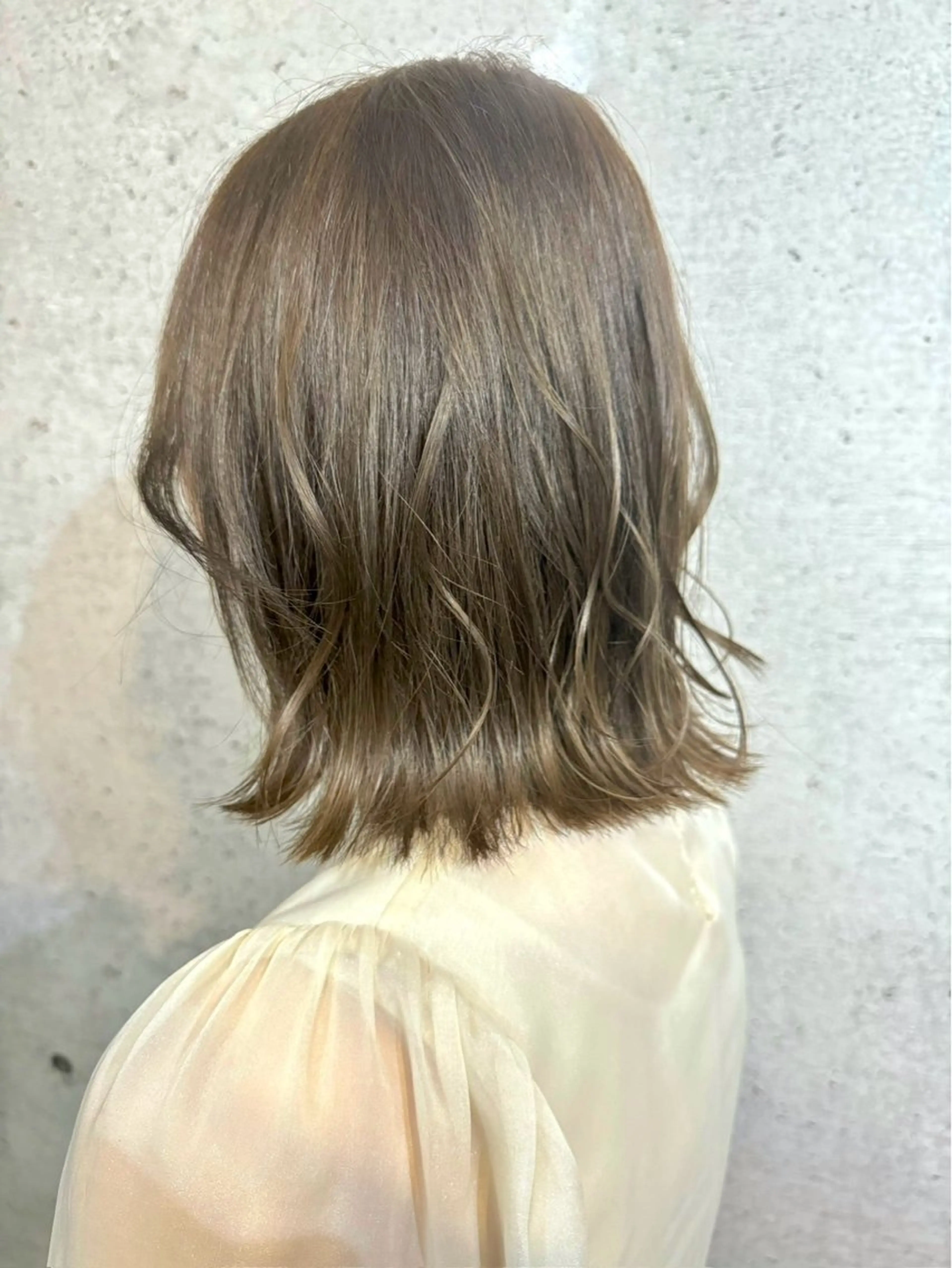 ミディアム カットモデル✂︎ 光翼のヘアスタイル