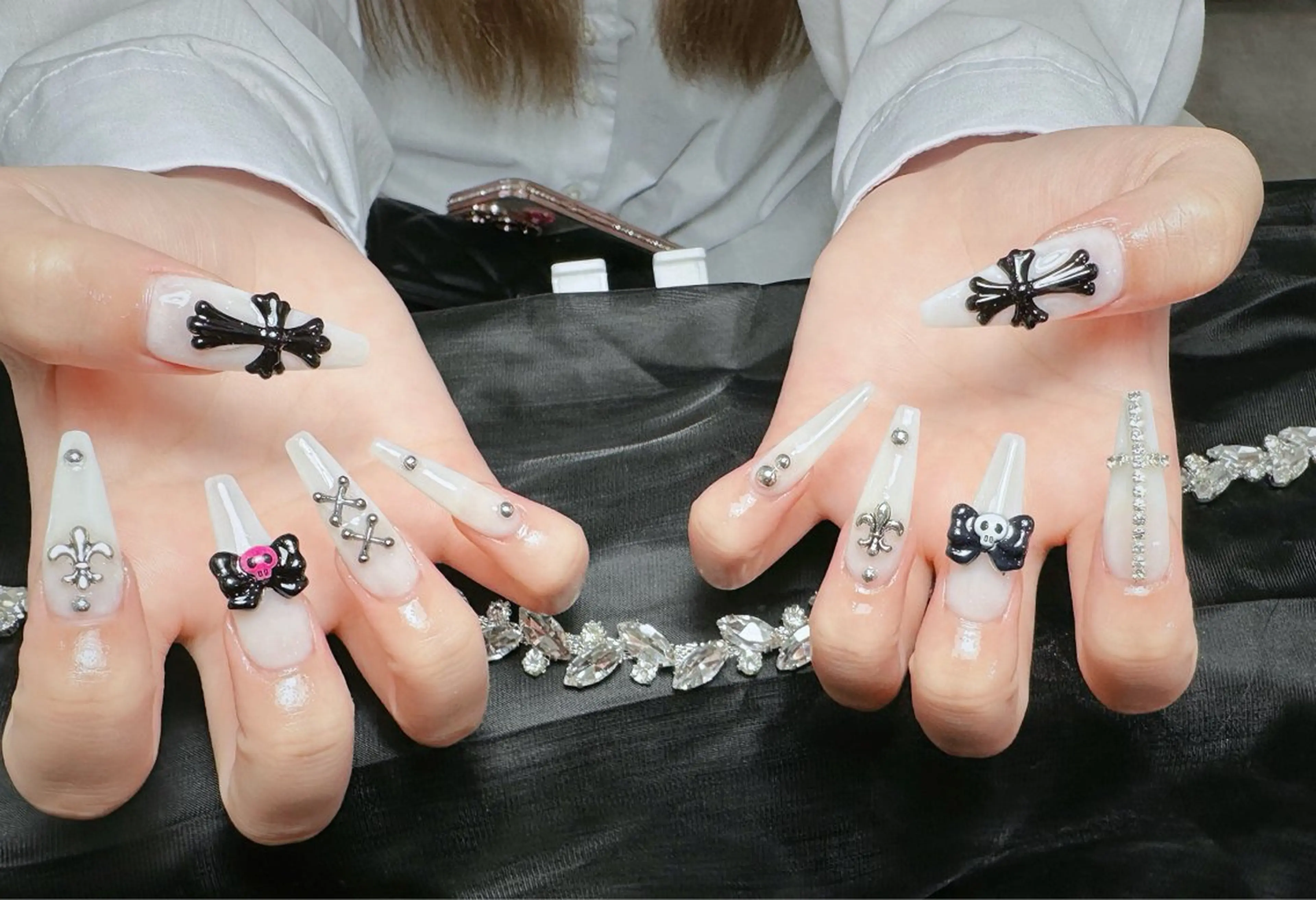 ネイル キラキラネイル マグネットネイル ぷっくりネイル 春ネイル ワンホンネイル ハンドネイル Candy Nailのネイルデザイン