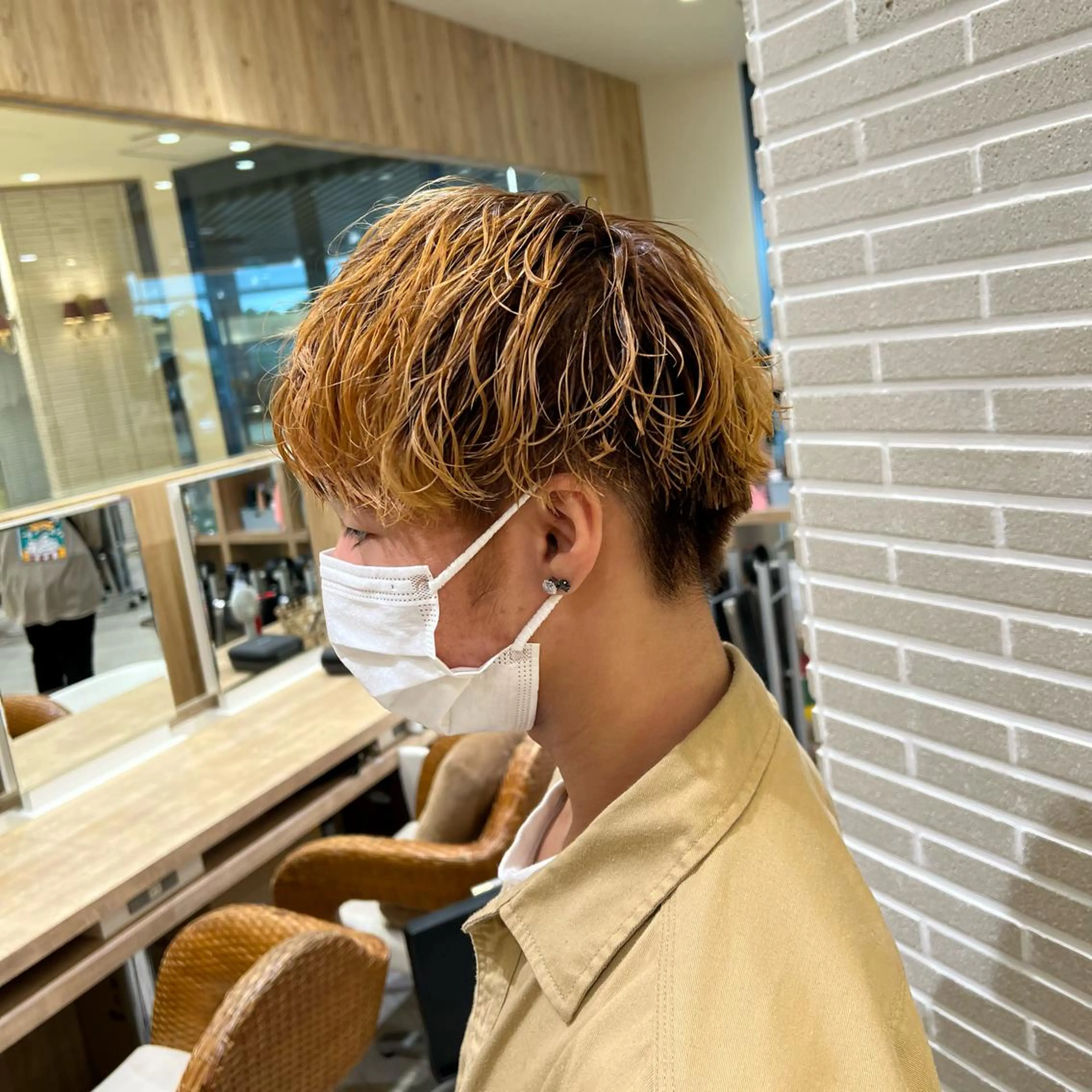 パーマ メンズ メンズブリーチ メンズパーマ 赤本悠斗波巻きパーマ メンズパーマのヘアスタイル