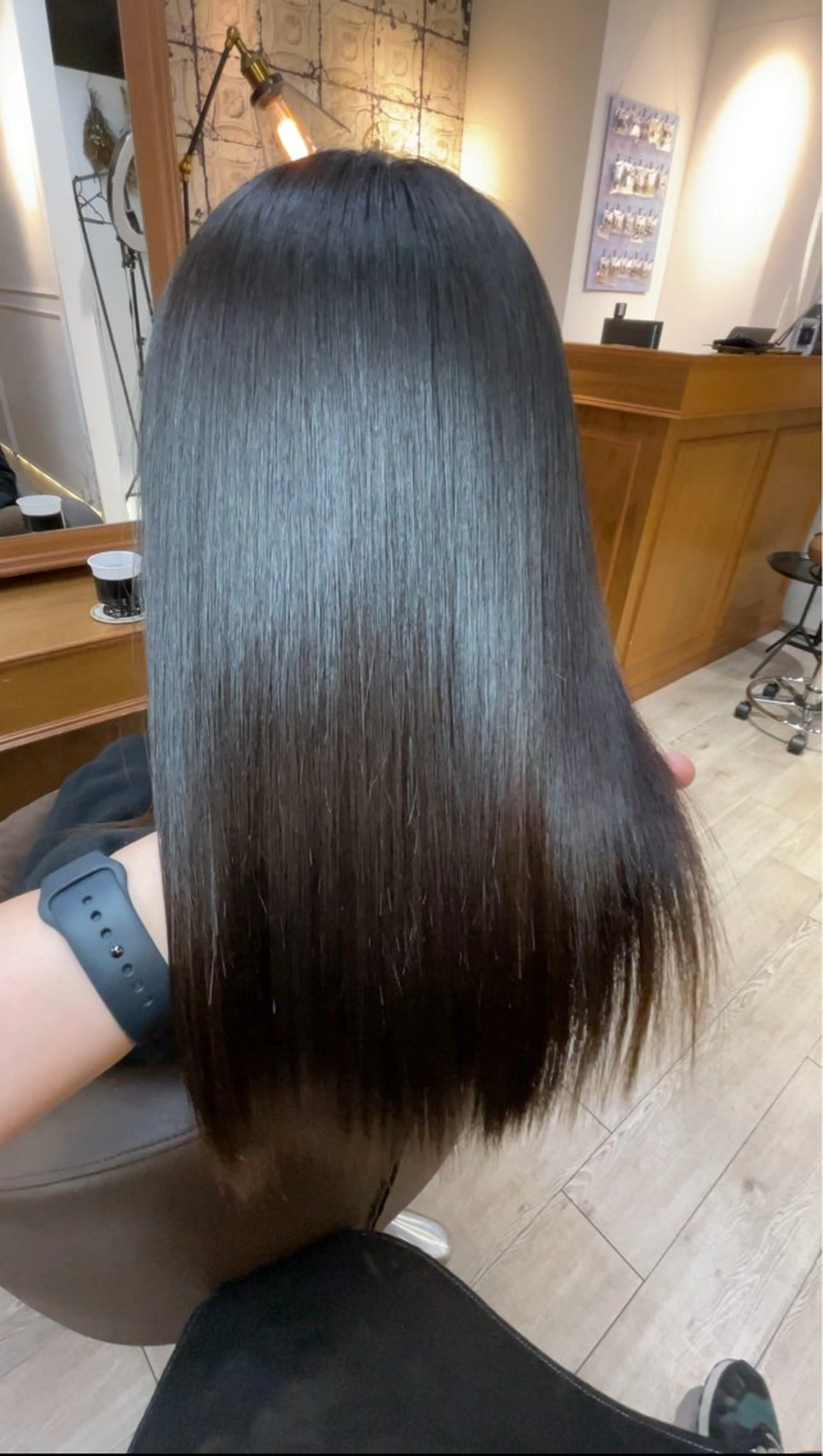 セミロング 縮毛矯正 トリートメント れい|髪質改善| カラー|高槻|大阪のヘアスタイル