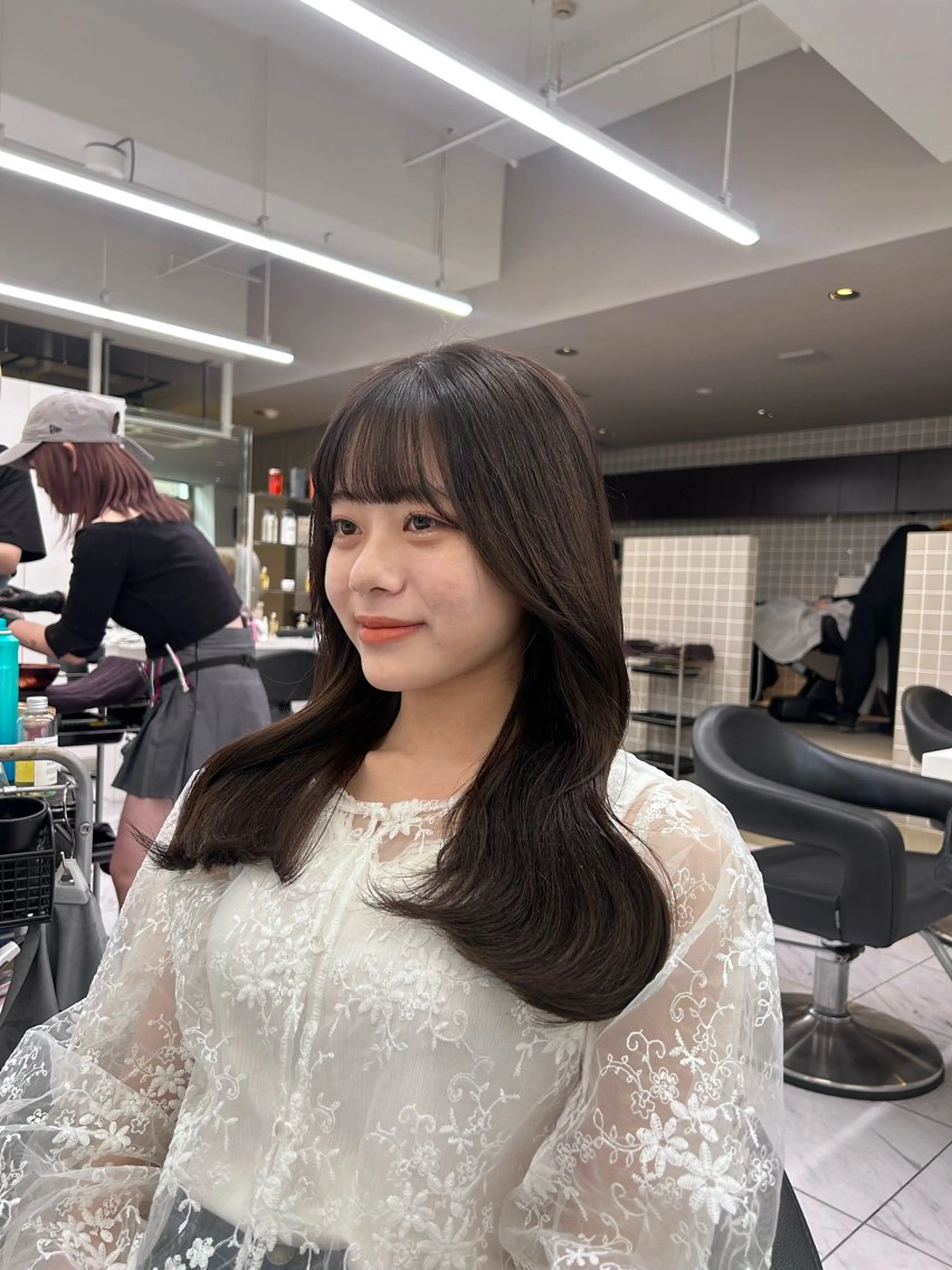 カラー ヘアカラー 透明感ベージュ🤎 ナチュラルレイヤーのヘアスタイル