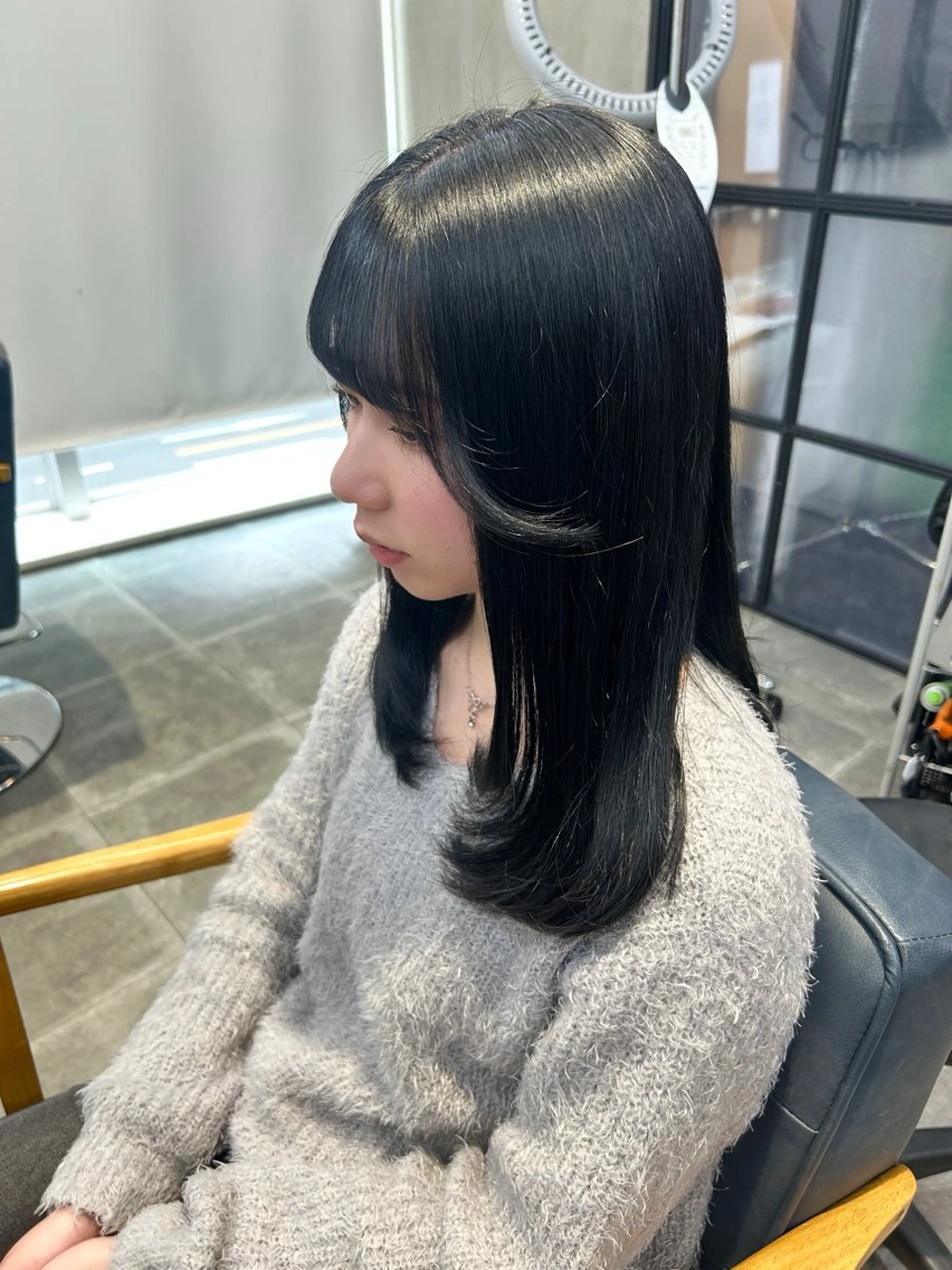 ロング カラー カット ヘアカラー トリートメント newi梅田🫧韓国 ヘア🫧sakiのヘアスタイル