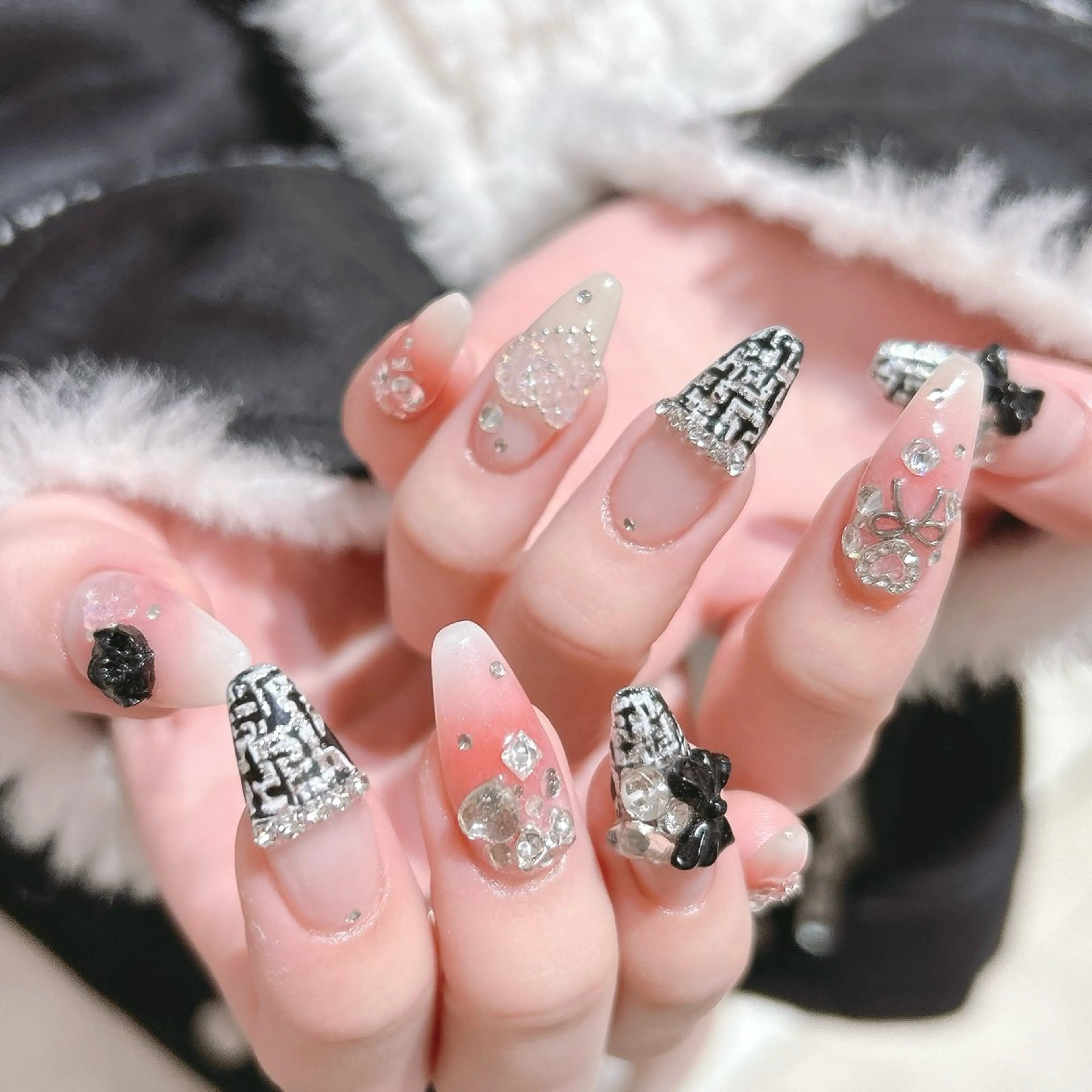 ネイル キラキラネイル ハンドネイル junna 金山.東別院.上前津のネイルデザイン