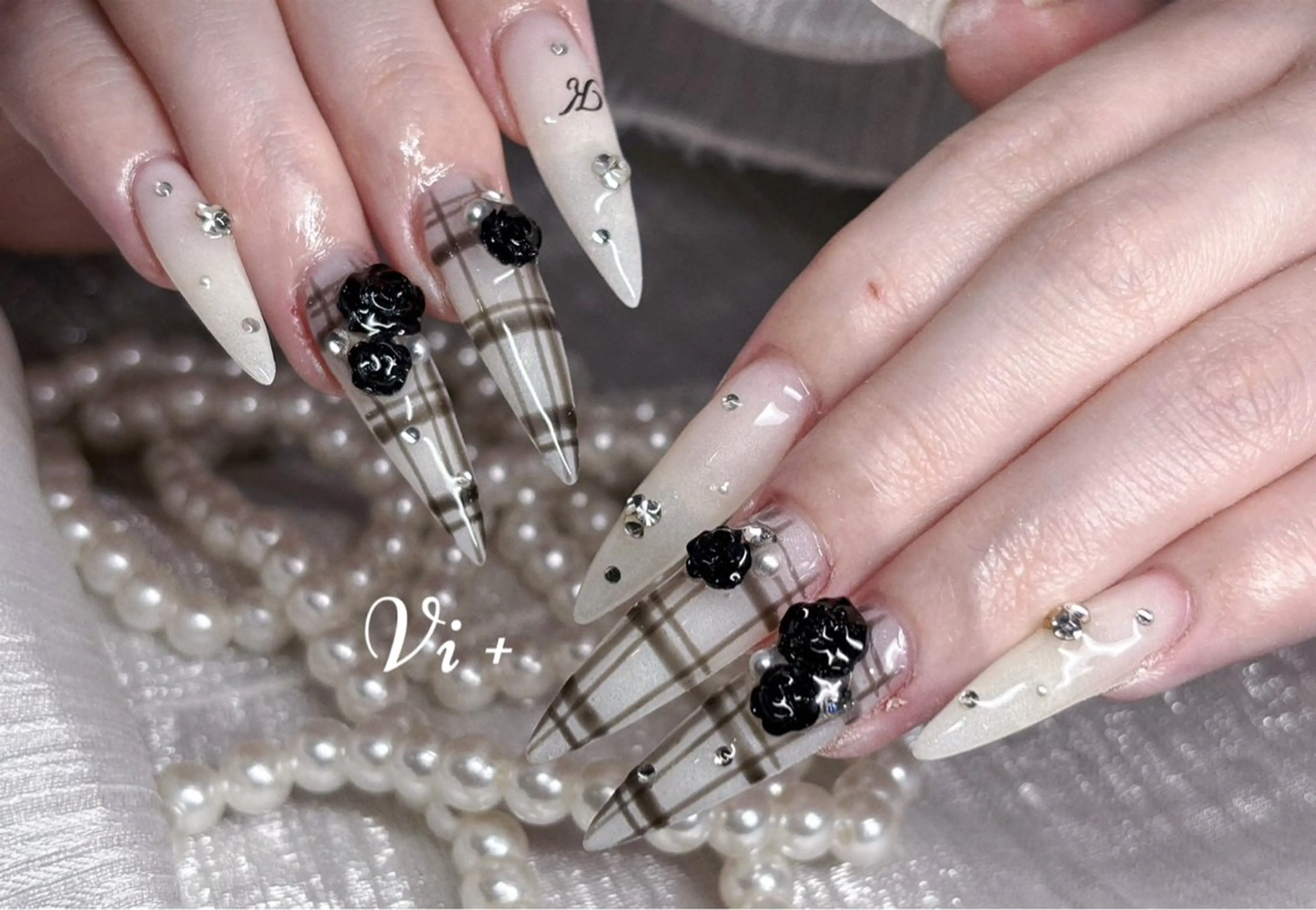 ネイル ハンドネイル ✨Nailsalon Vi+✨のネイルデザイン