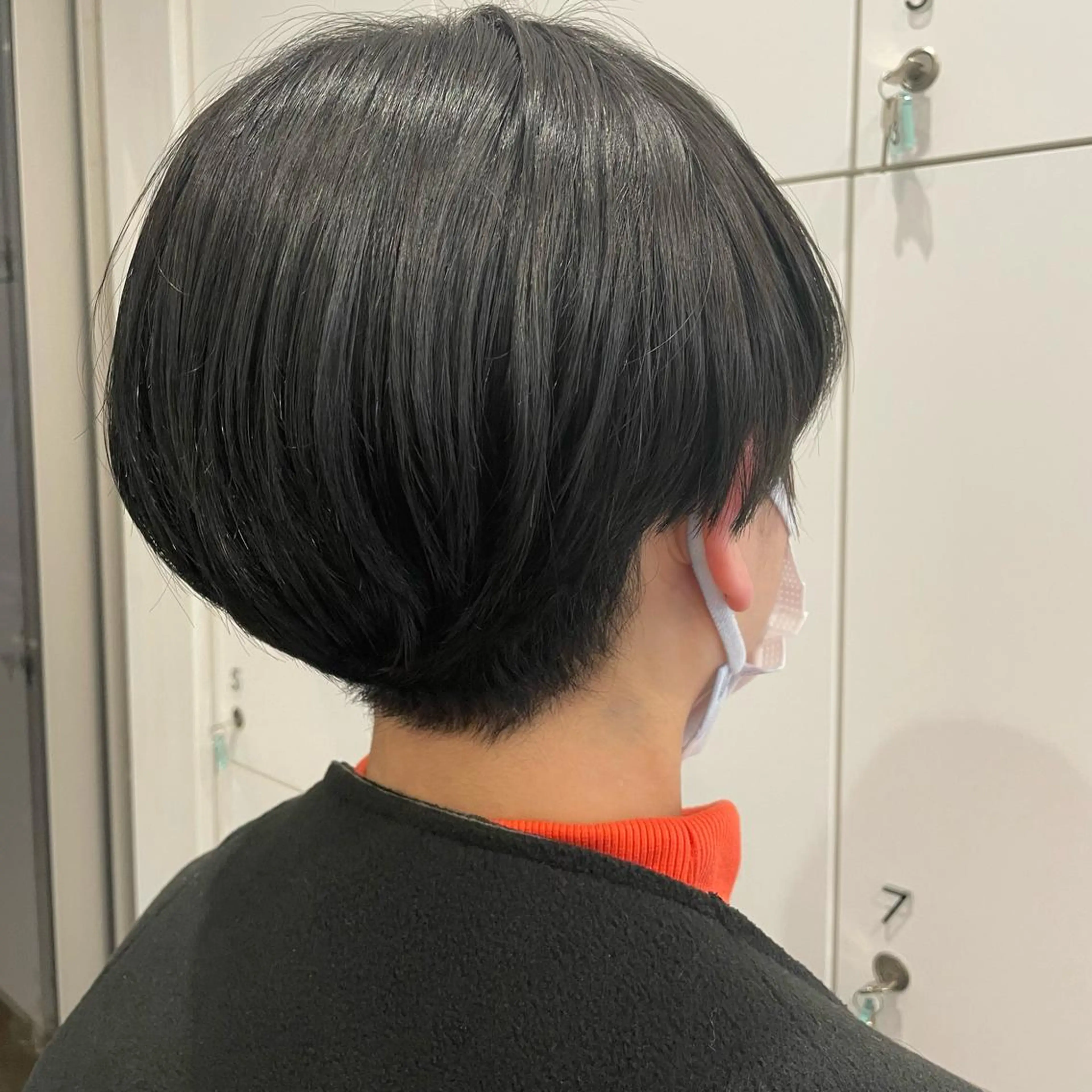ショート カラー 中根 麻友香のヘアスタイル