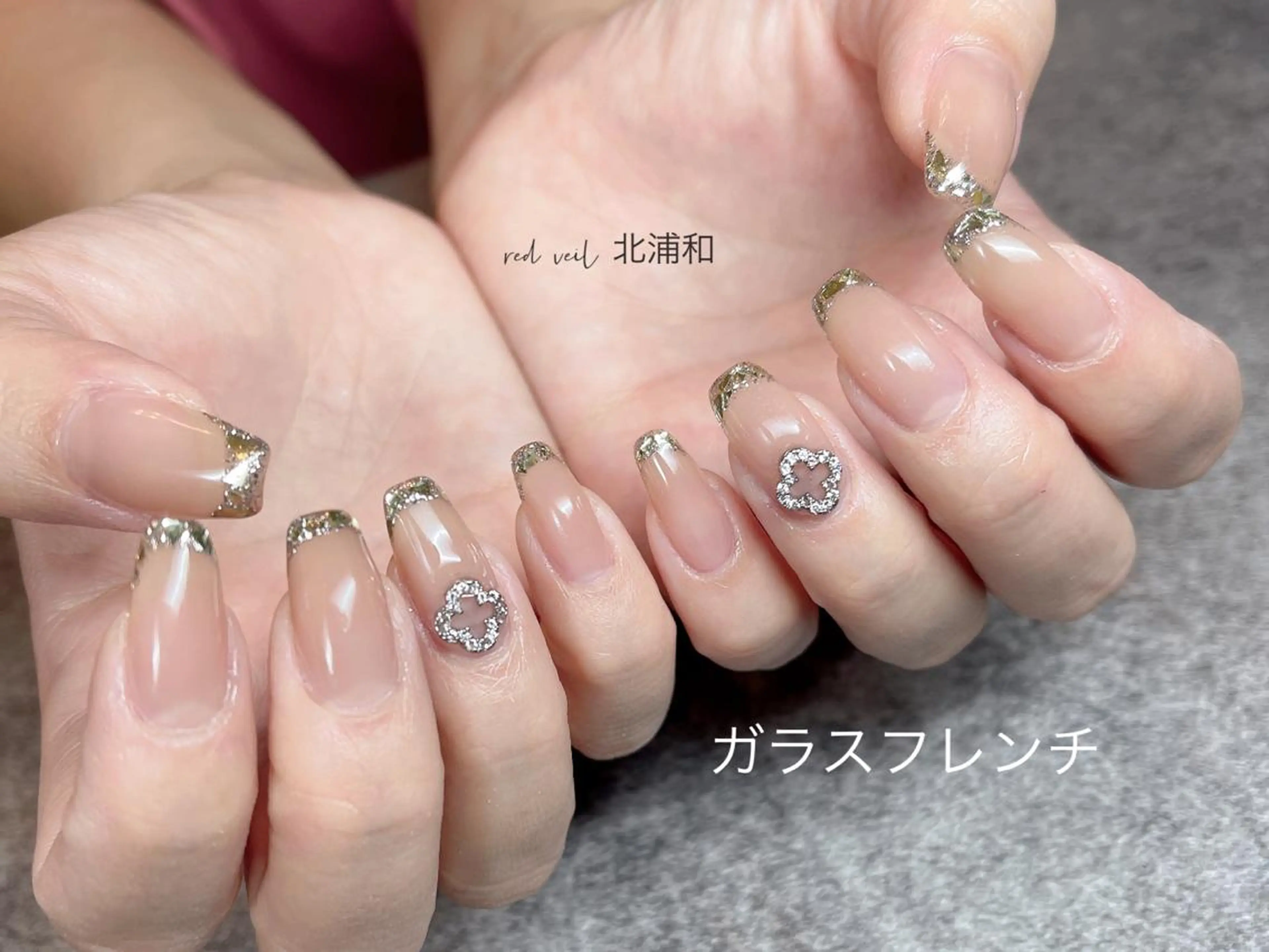 ミディアム ネイル ハンドネイル 長さ出し専門 nynaのネイルデザイン