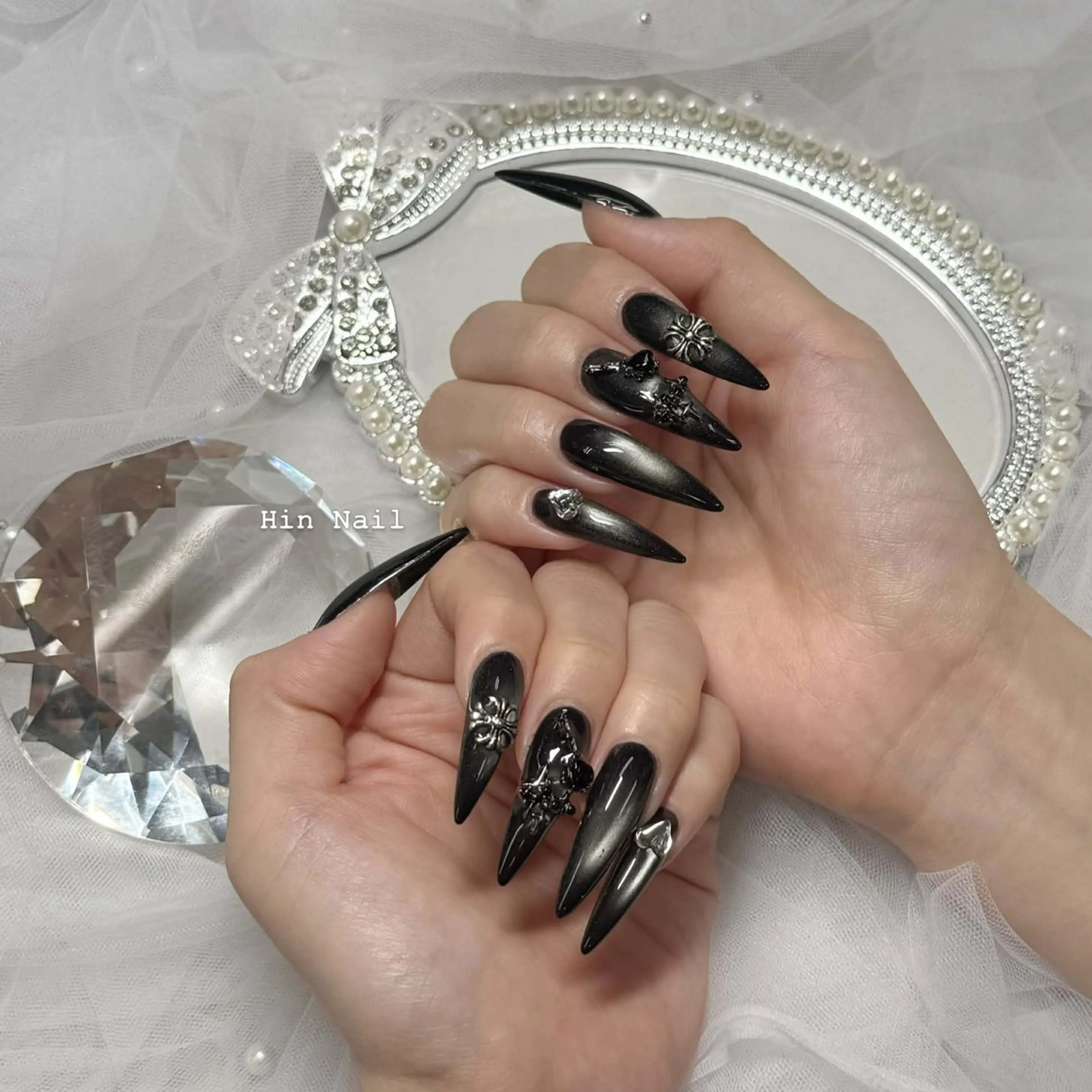 ネイル ハンドネイル HIN NAILのネイルデザイン