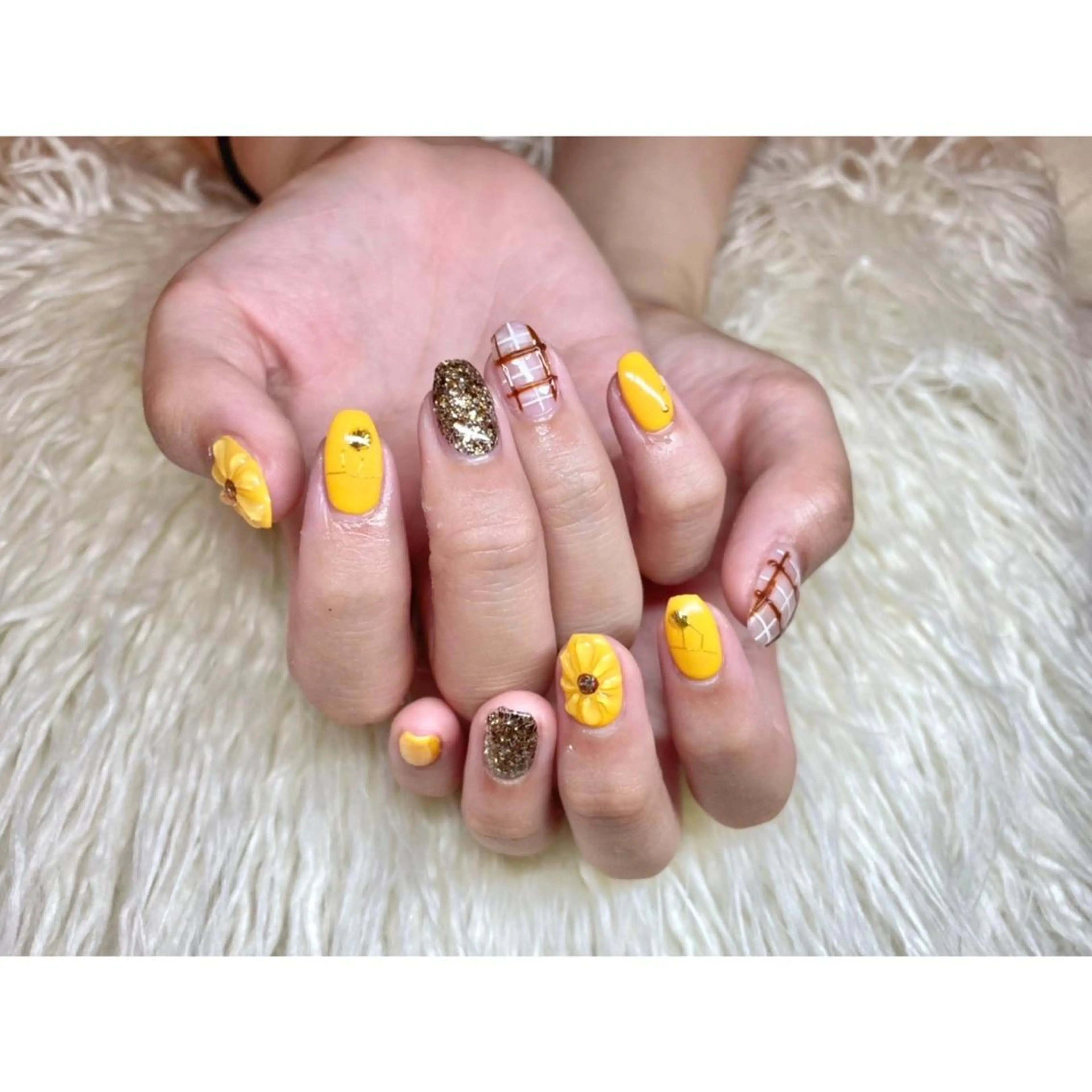 ネイル フラワーネイル ぷっくりネイル ハンドネイル フットネイル Nail salon LuaRのネイルデザイン