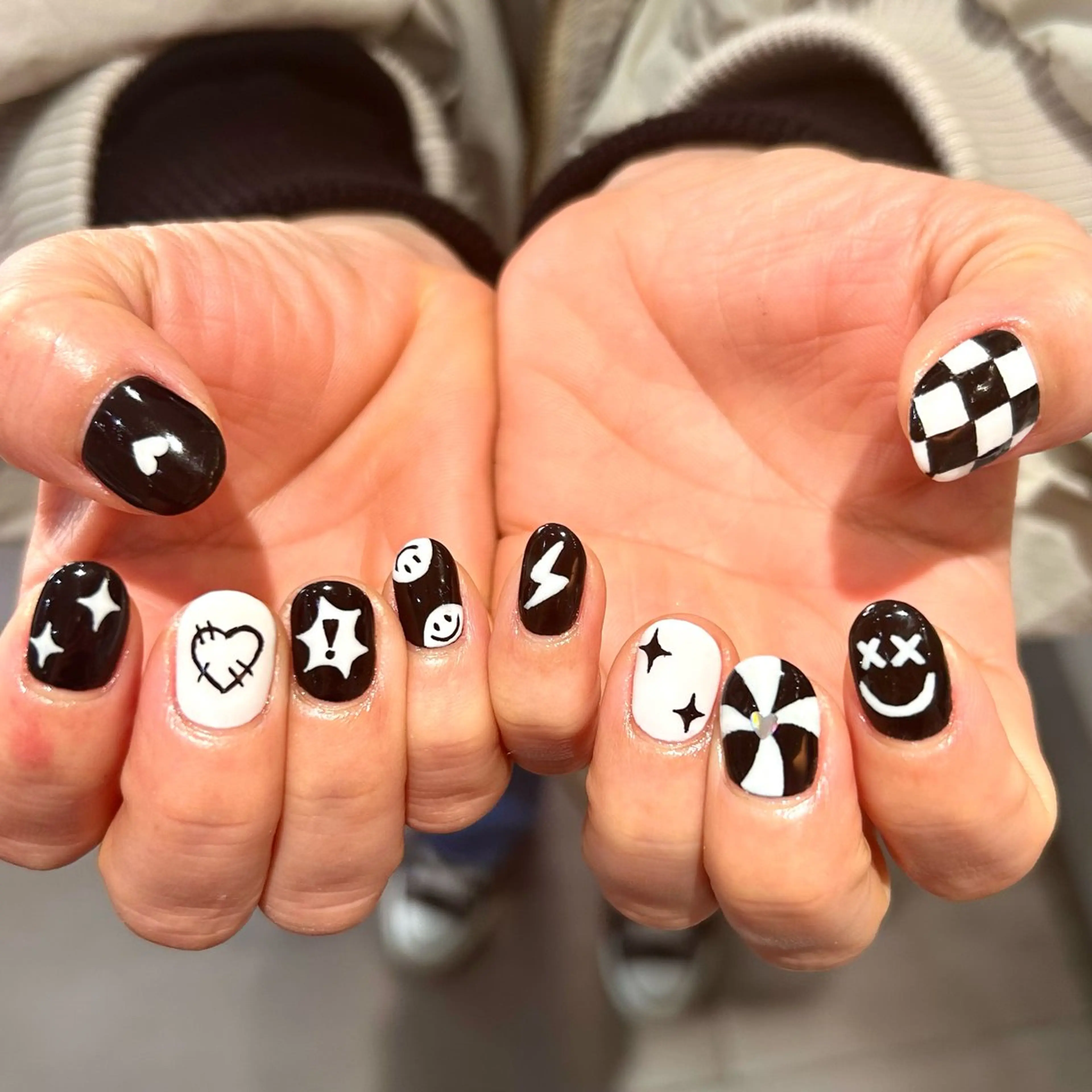 ネイル 長瀬 瑠霞のネイルデザイン