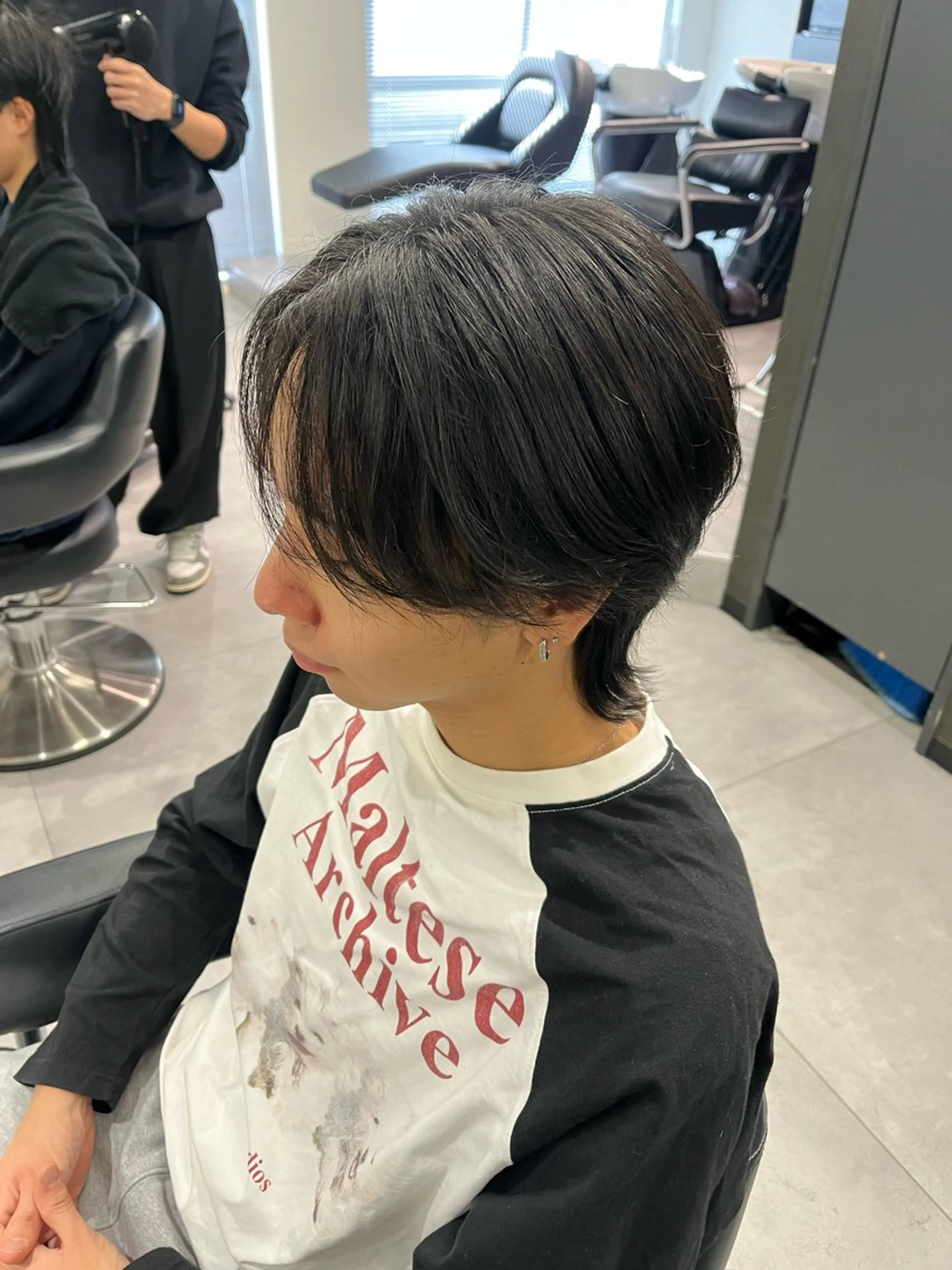 ミディアム パーマ メンズ ミディアムパーマ センターパート メンズパーマ メンズウルフカット ウルフカット カット パーマ 🐦‍🔥フェザーパ ーマ🐦‍🔥きるやのヘアスタイル