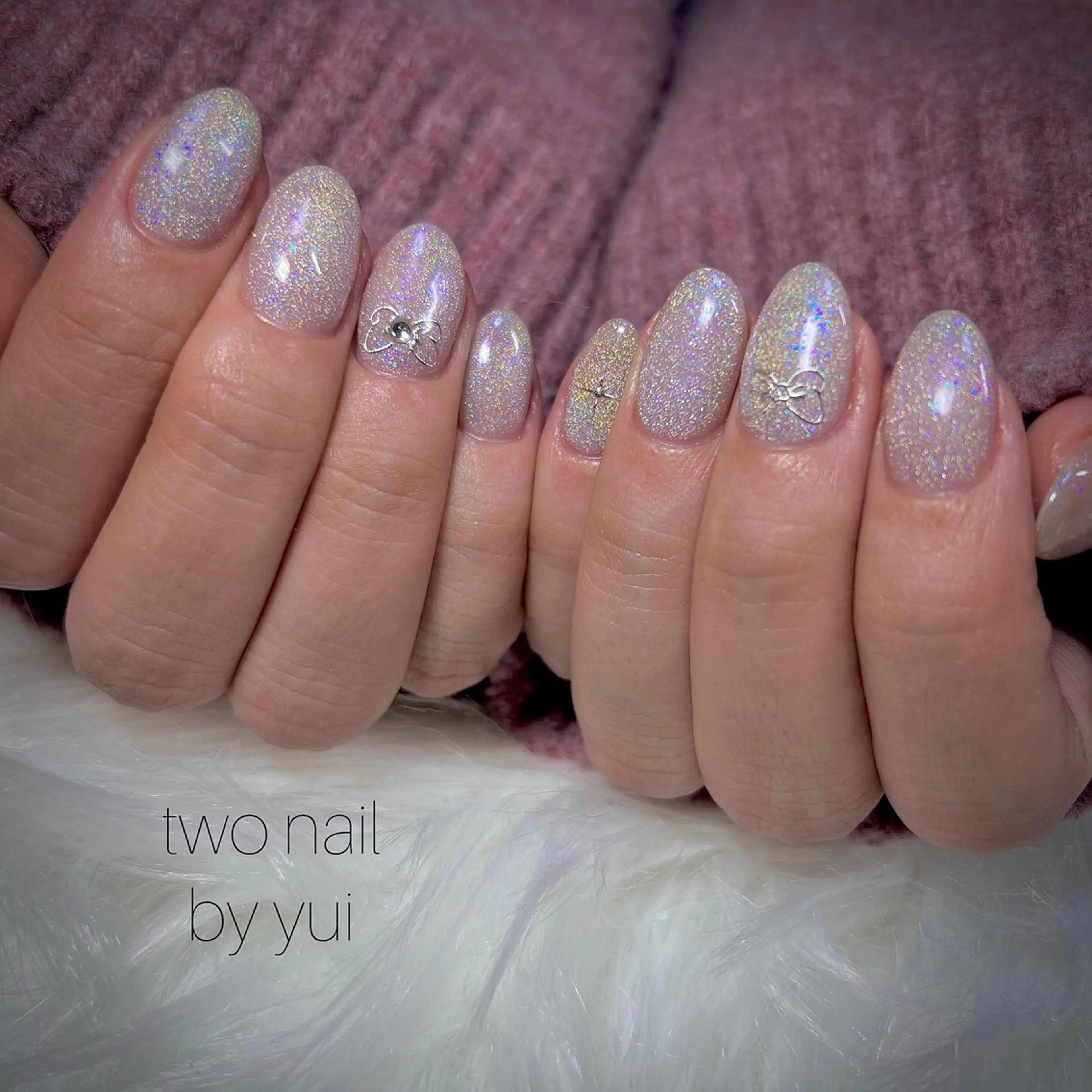 ネイル キラキラネイル マグネットネイル ネイルチップ ホワイト ハンドネイル two nailのネイルデザイン
