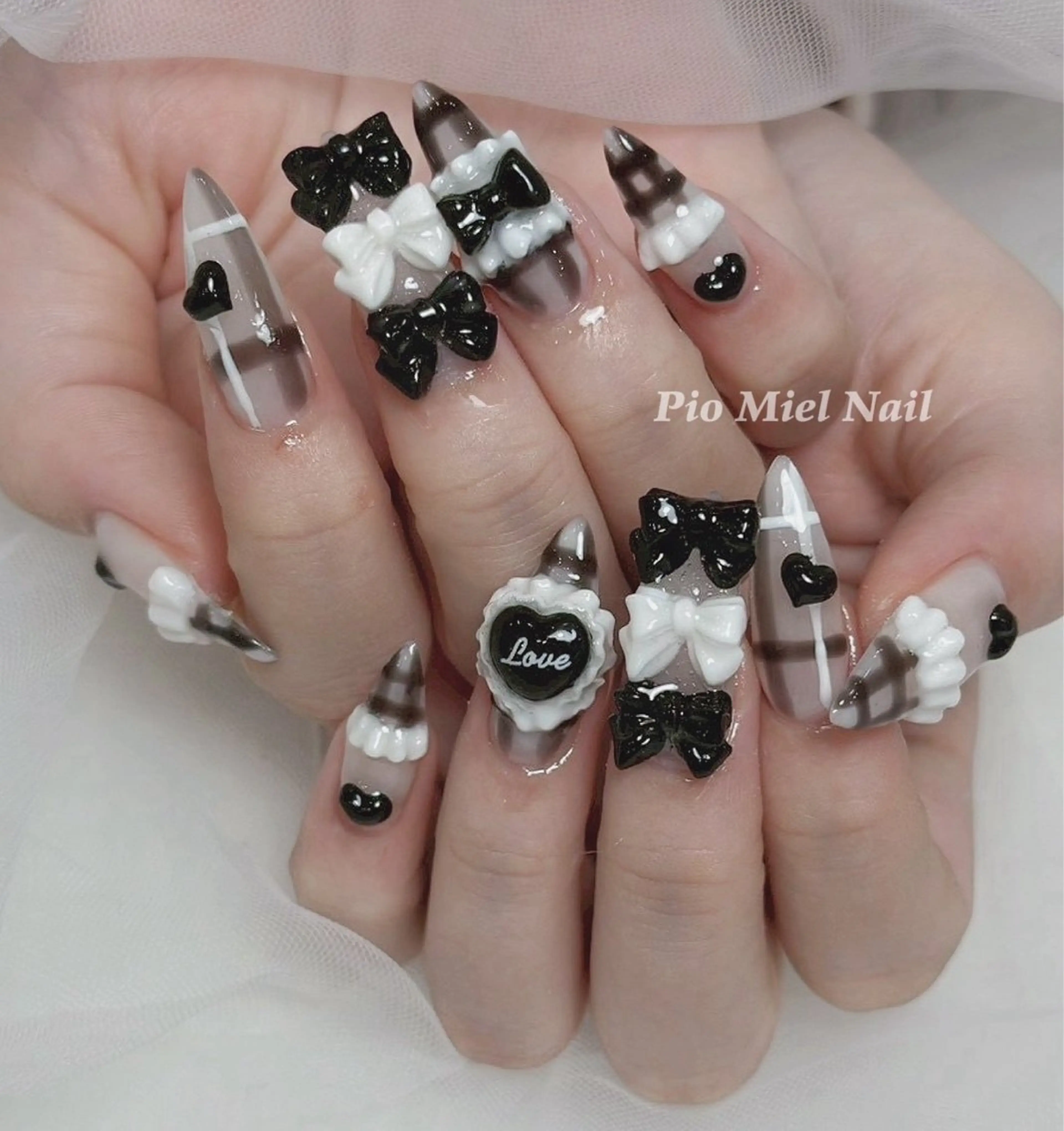 ネイル Pio Mielのネイルデザイン