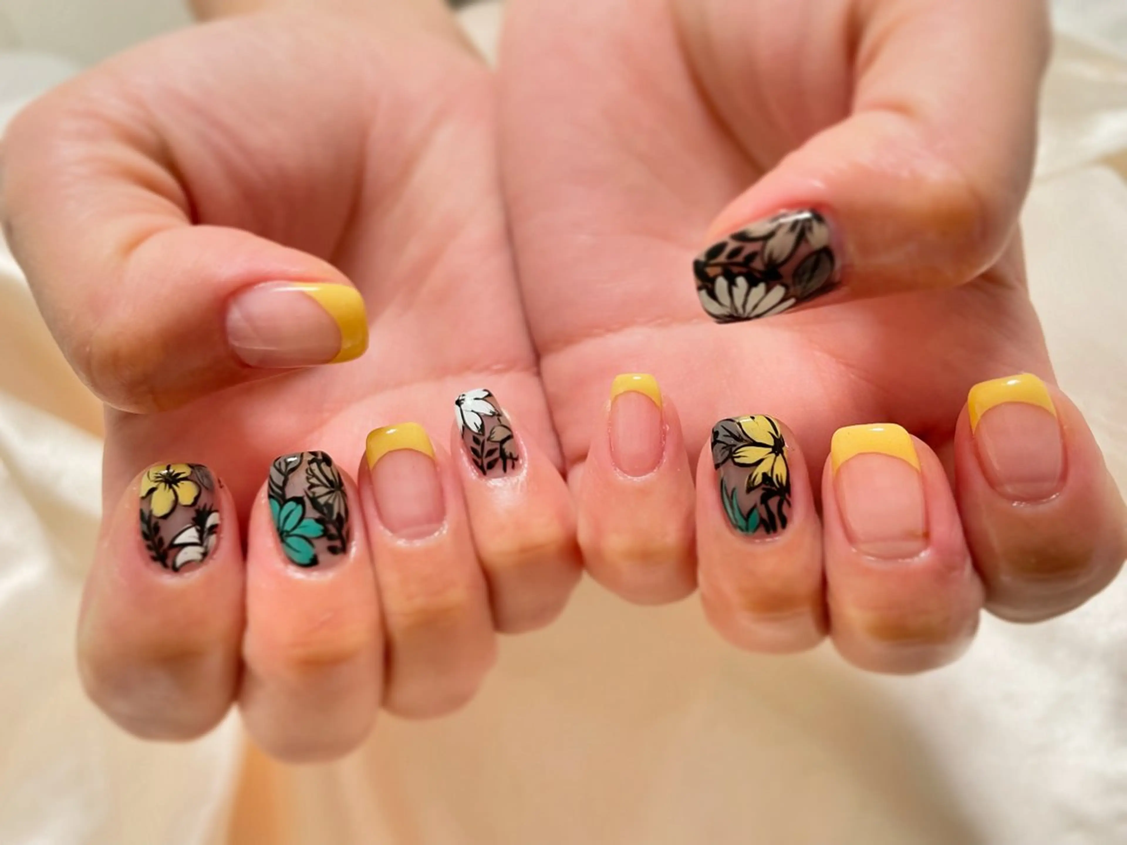 ネイル フラワーネイル nanal nailのネイルデザイン