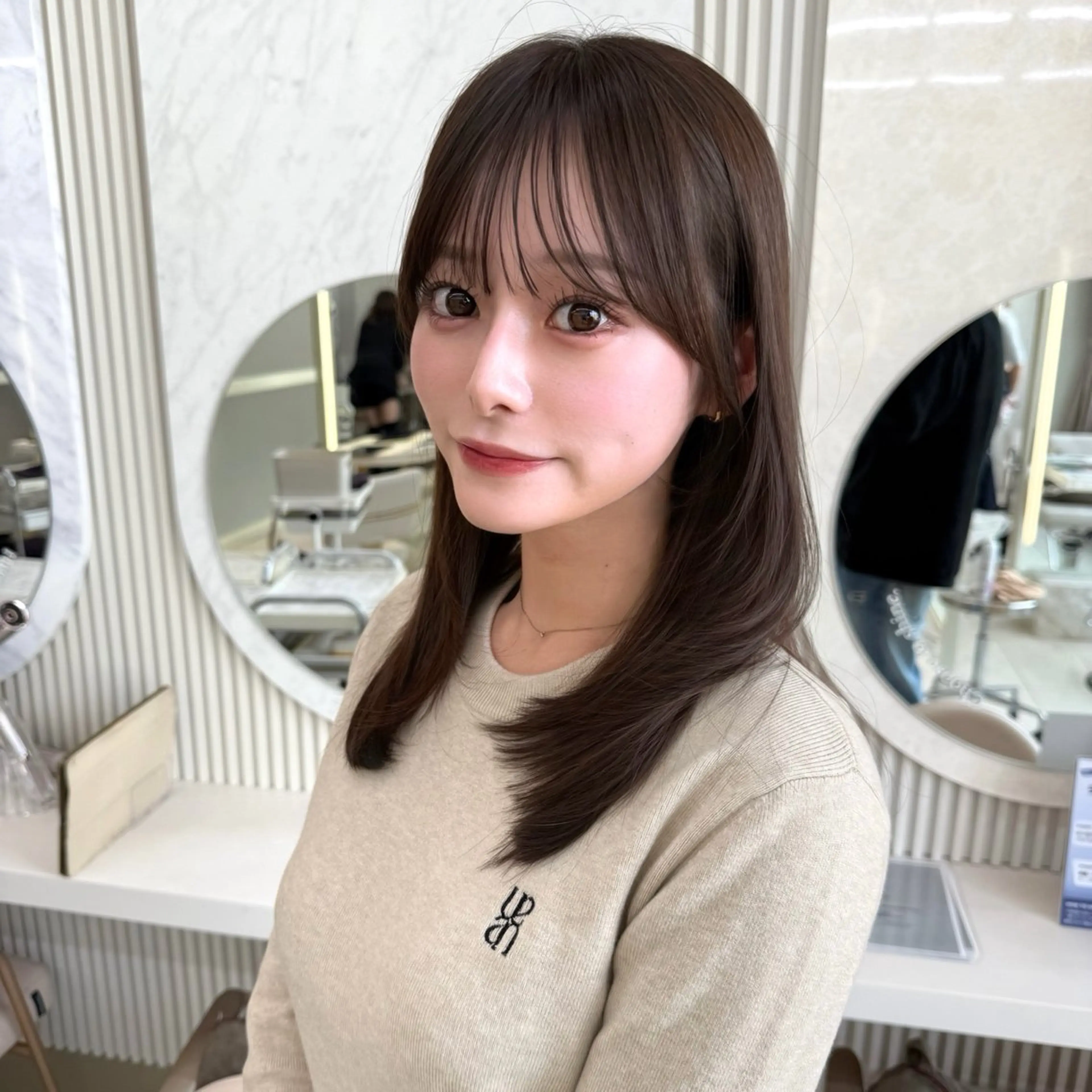 セミロング カット トリートメント 似合わせレイヤー/ 透明感カラーのヘアスタイル