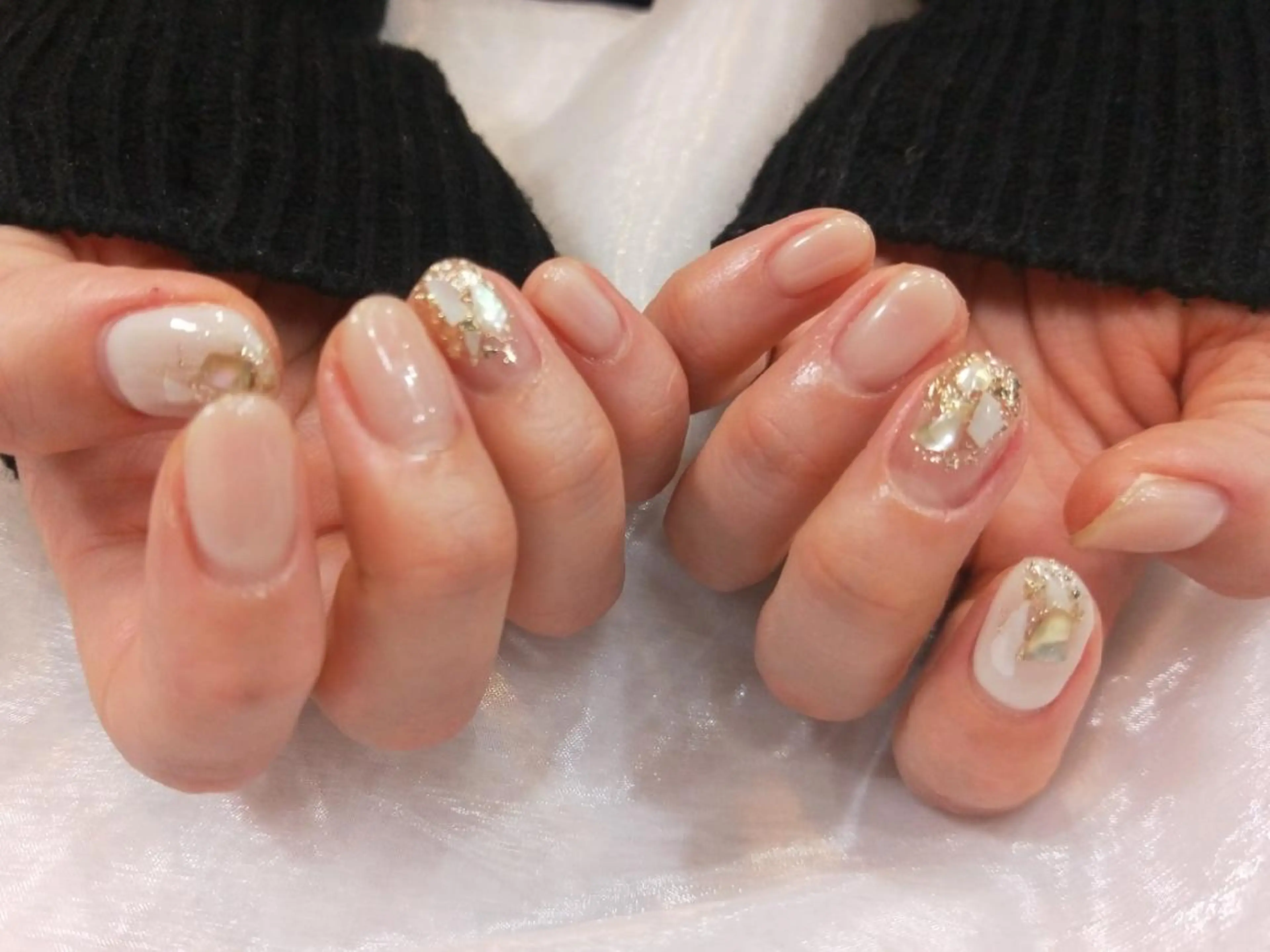 ネイル ハンドネイル ハンドケア はばすみれ🎀ﾈｲﾙ 光ﾌｪｲｼｬﾙ ﾍｱのネイルデザイン