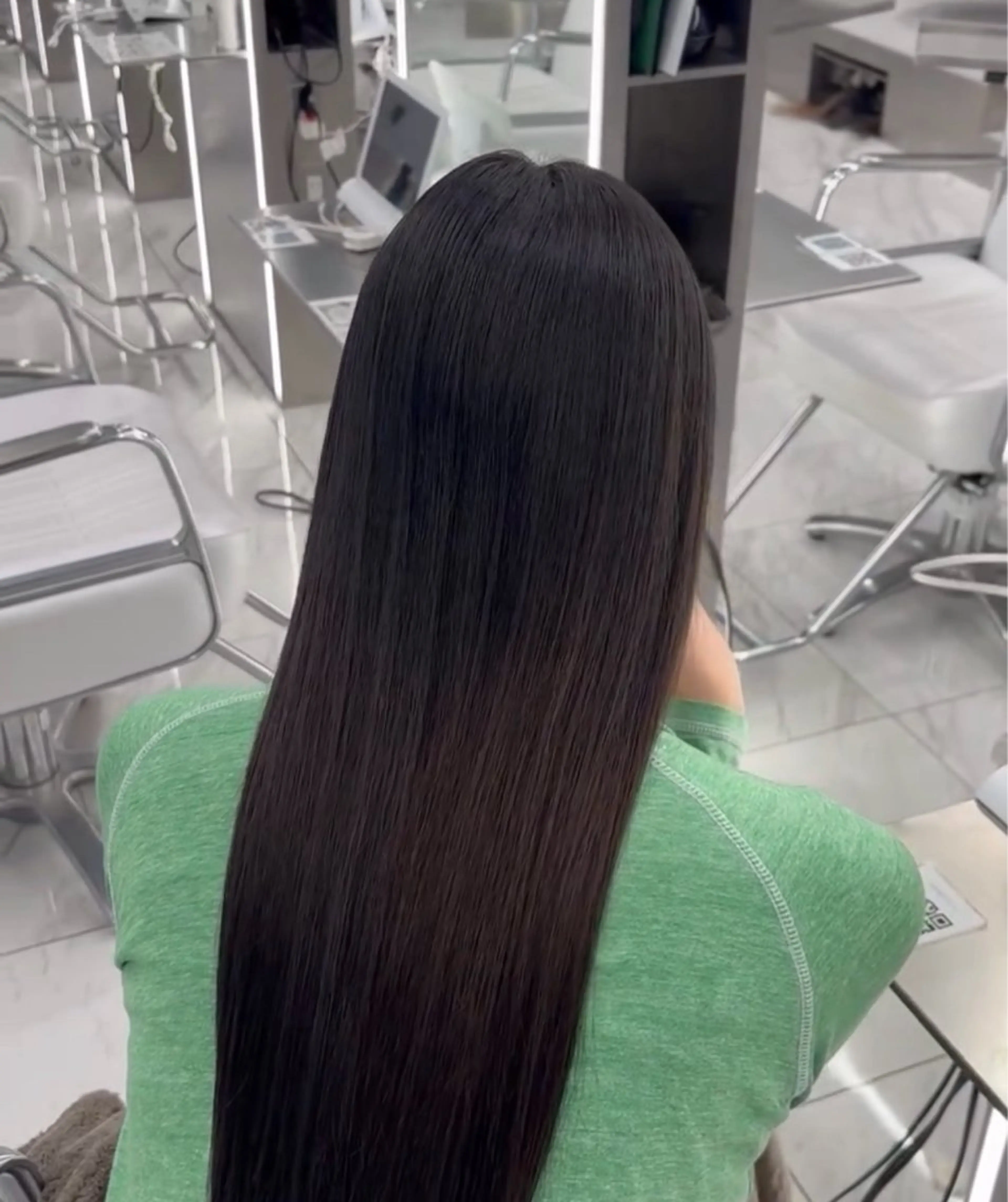 ロング 縮毛矯正 縮毛矯正 ハイトーン✖️ 縮毛矯正シュンペイのヘアスタイル