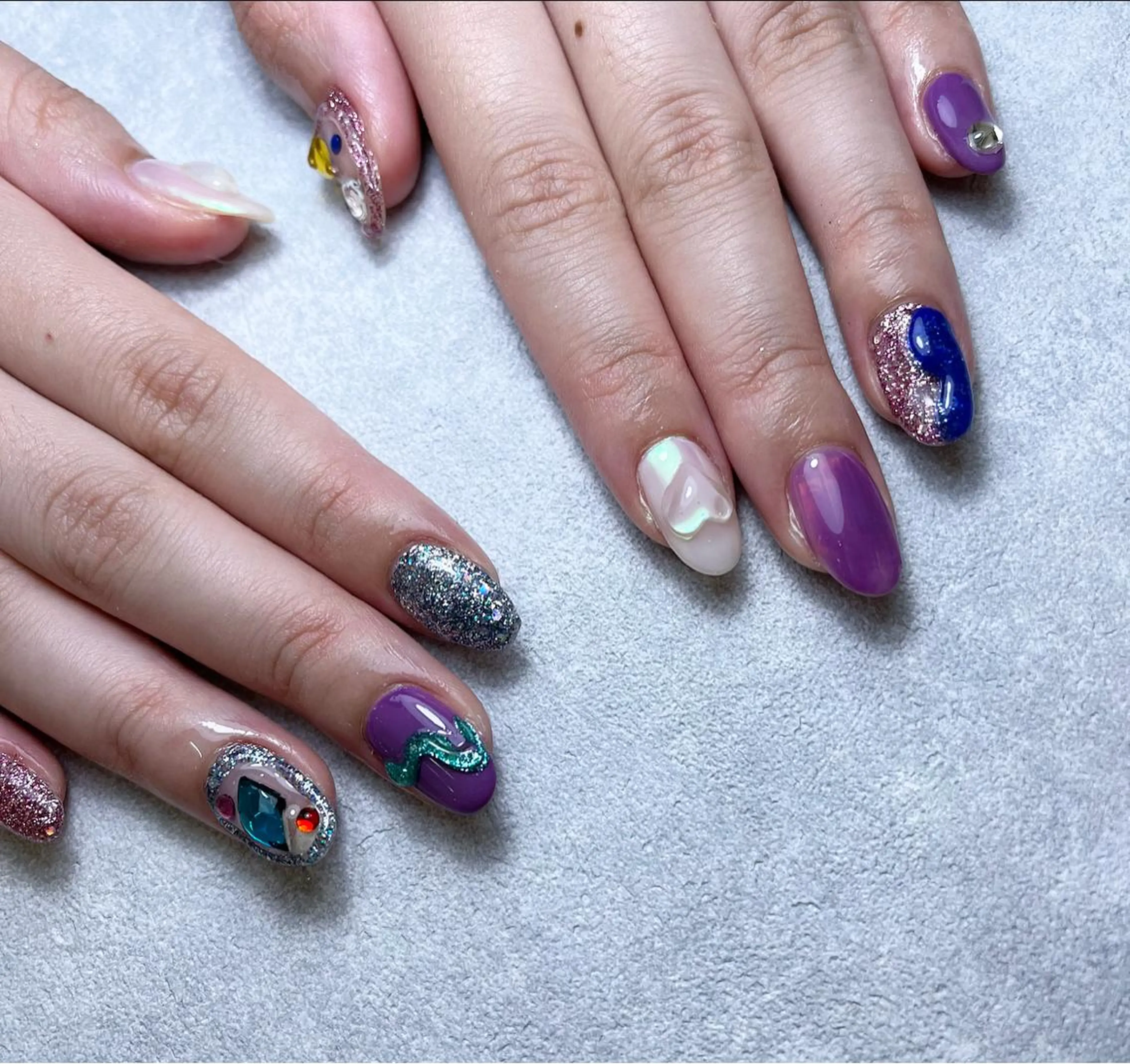 ネイル アートネイル ジェルネイル キラキラネイル マグネットネイル ニュアンスネイル #Amin nail salonのネイルデザイン