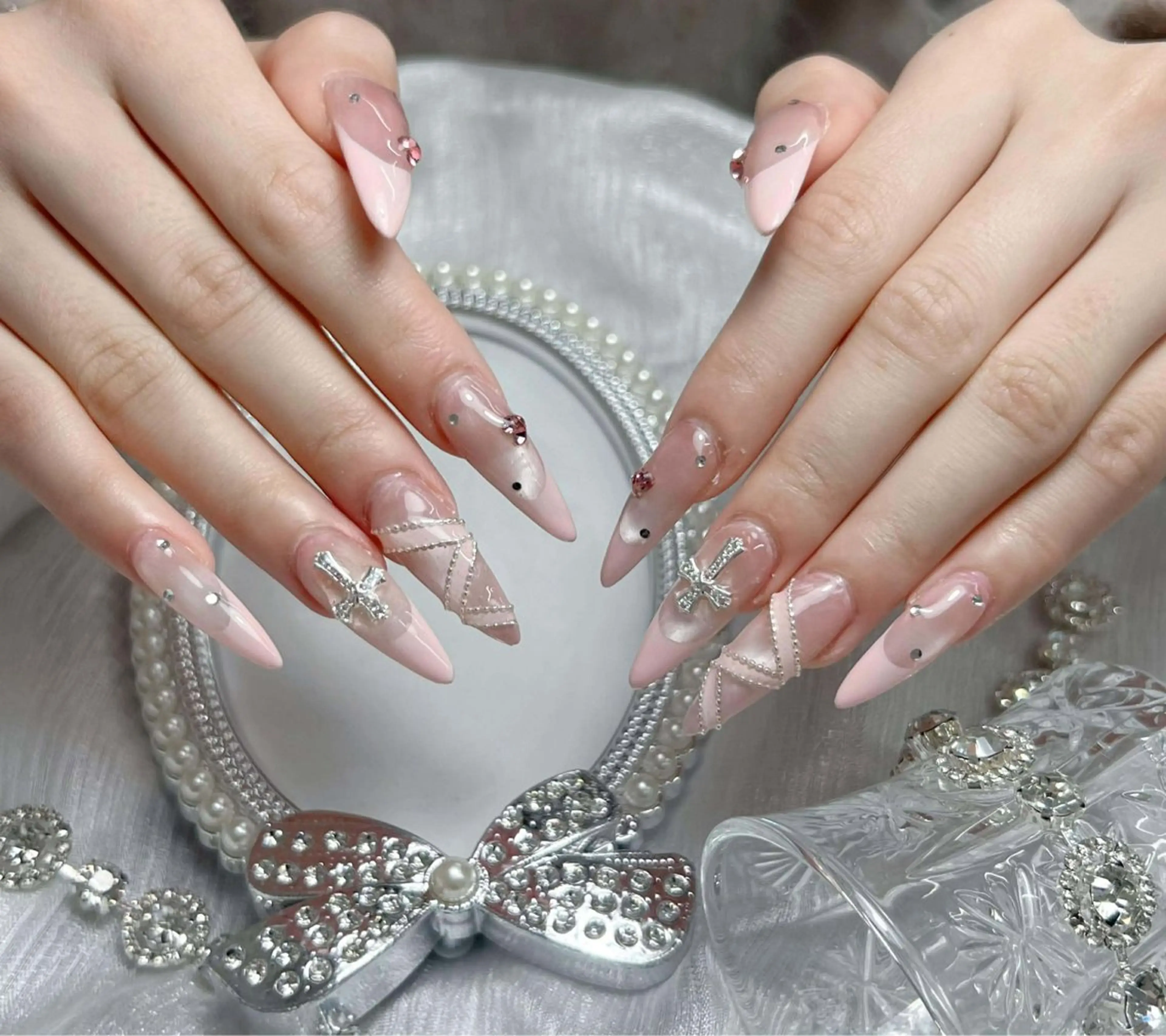 ネイル ハンドネイル ハンドケア Nova Nailのネイルデザイン