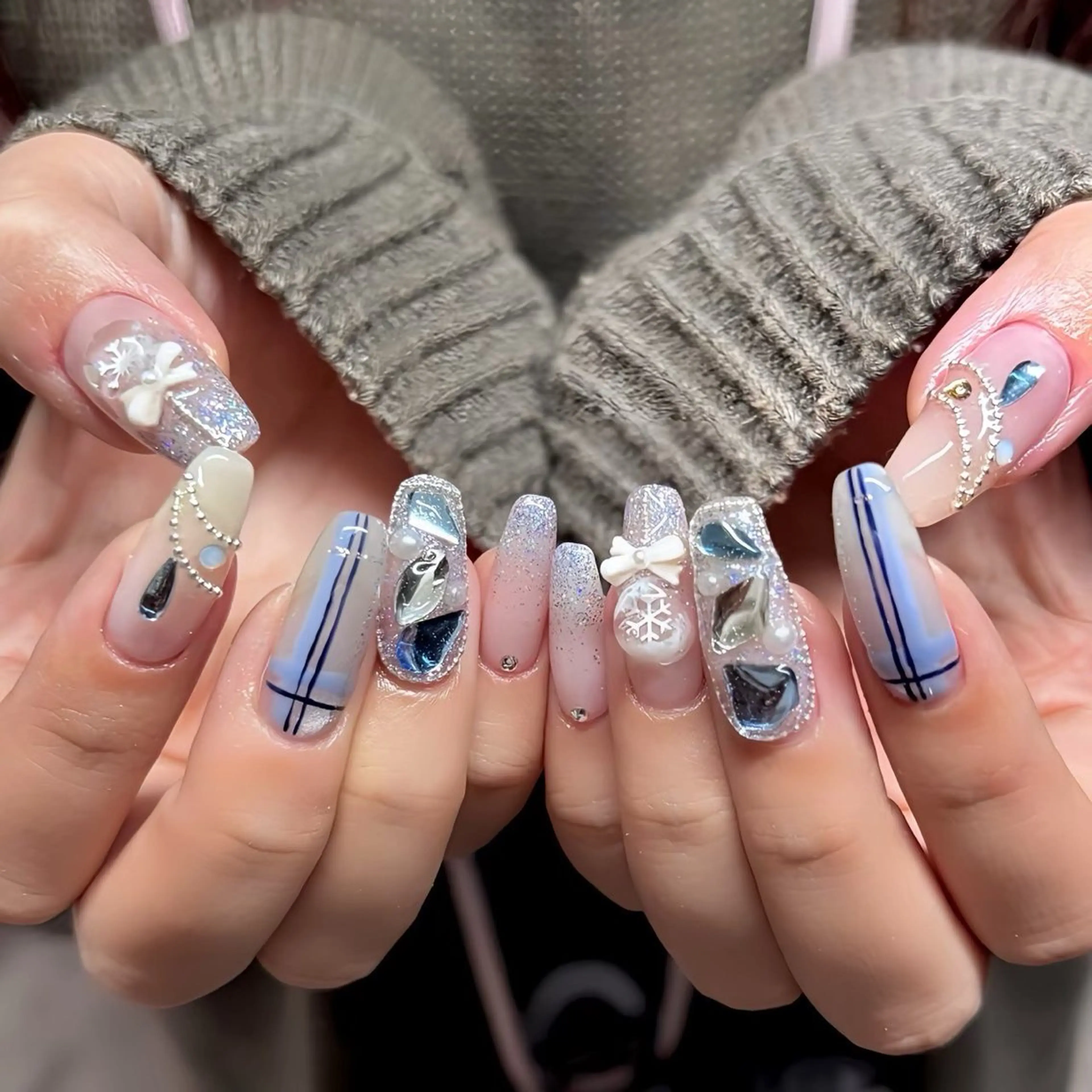 ネイル ジュエル.《ネイル》 モデル募集中のネイルデザイン