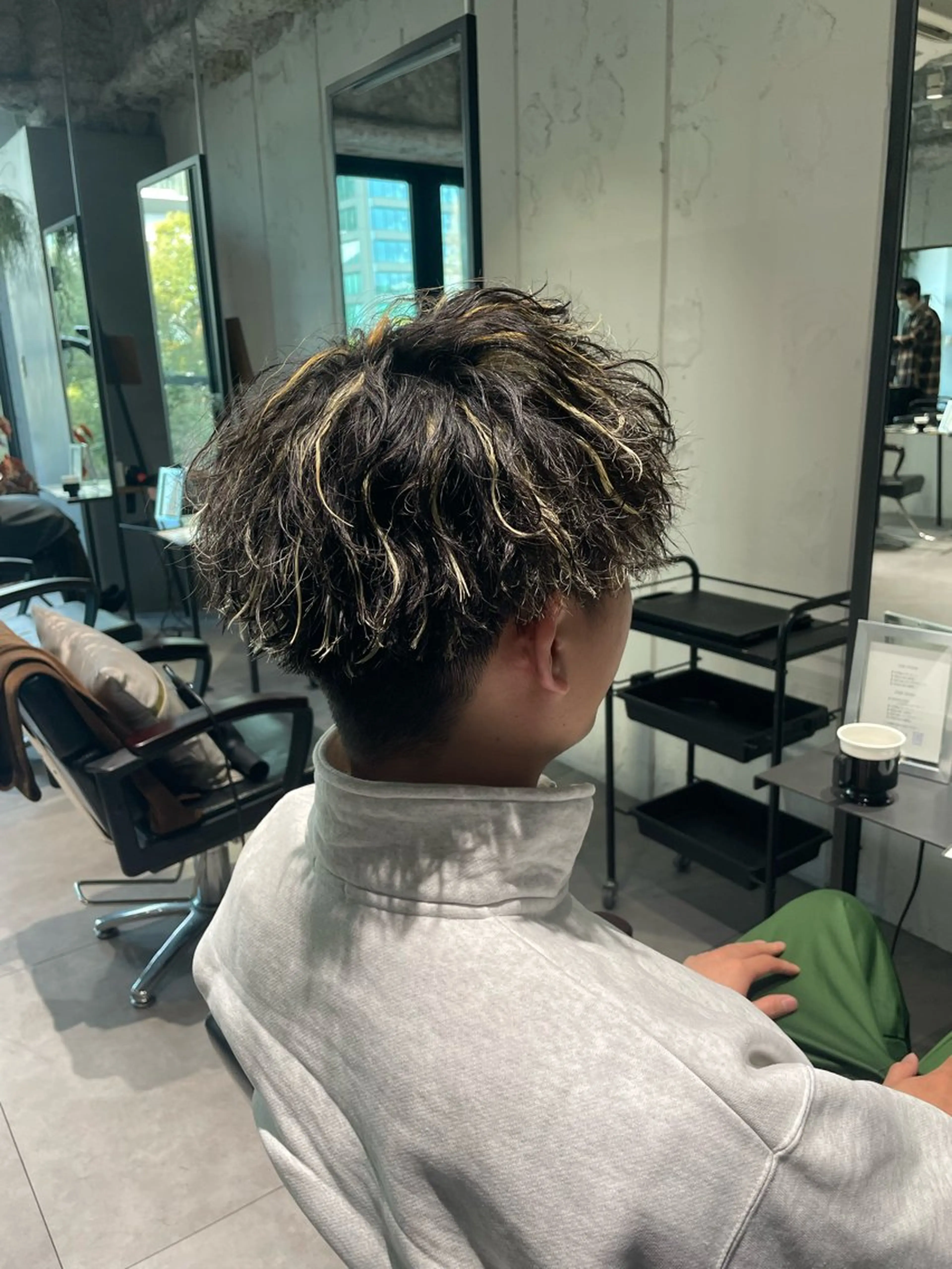 ショート カラー パーマ メンズ カット ヘアカラー パーマ 🔱メンズパーマ特化 🔱山下和輝のヘアスタイル