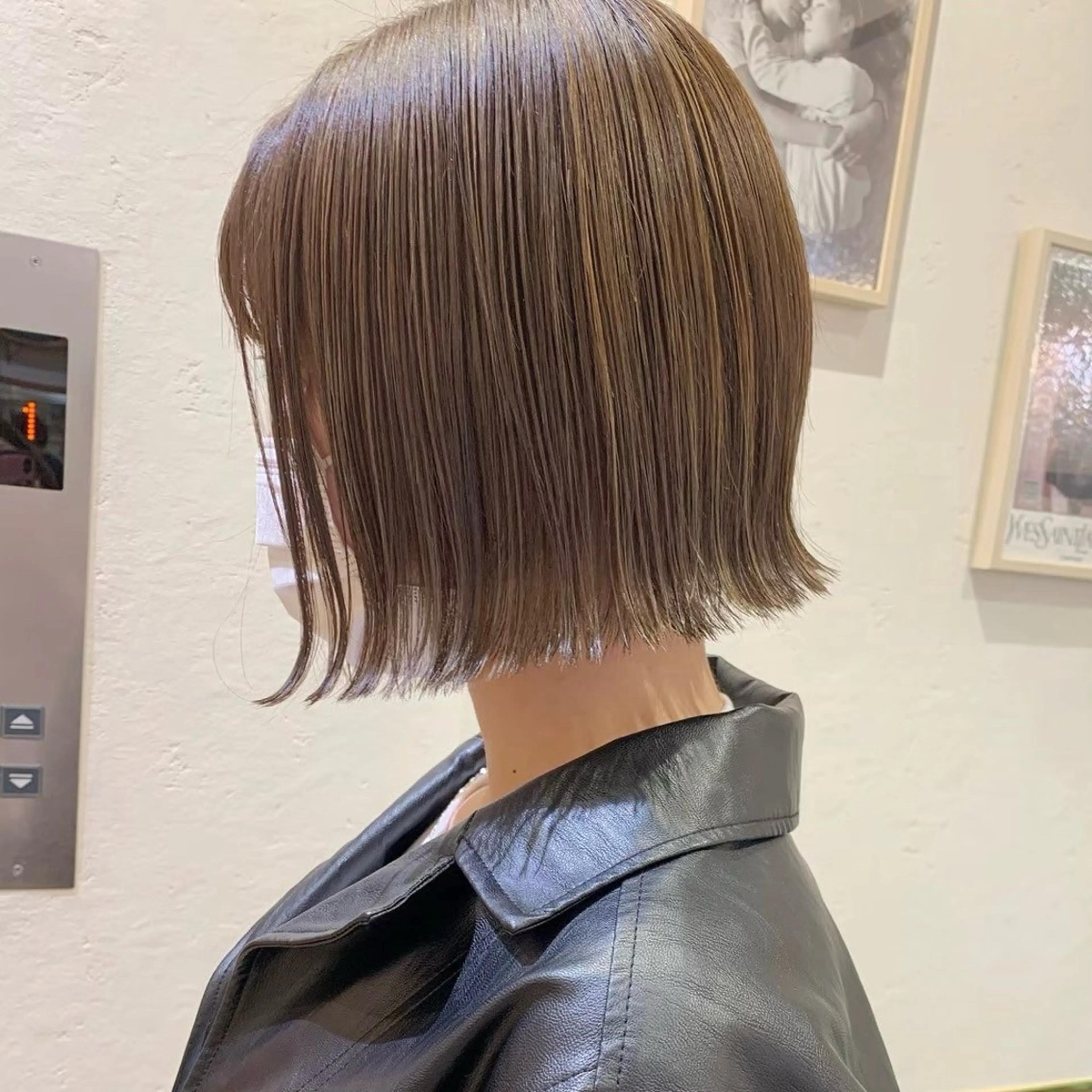 ショート パーマ ヘアアレンジ ボブ 顔周りカット ハイライト 髪質改善 韓国風ヘア ボブ｜韓国｜美髪矯正 ｜amika🌙のヘアスタイル