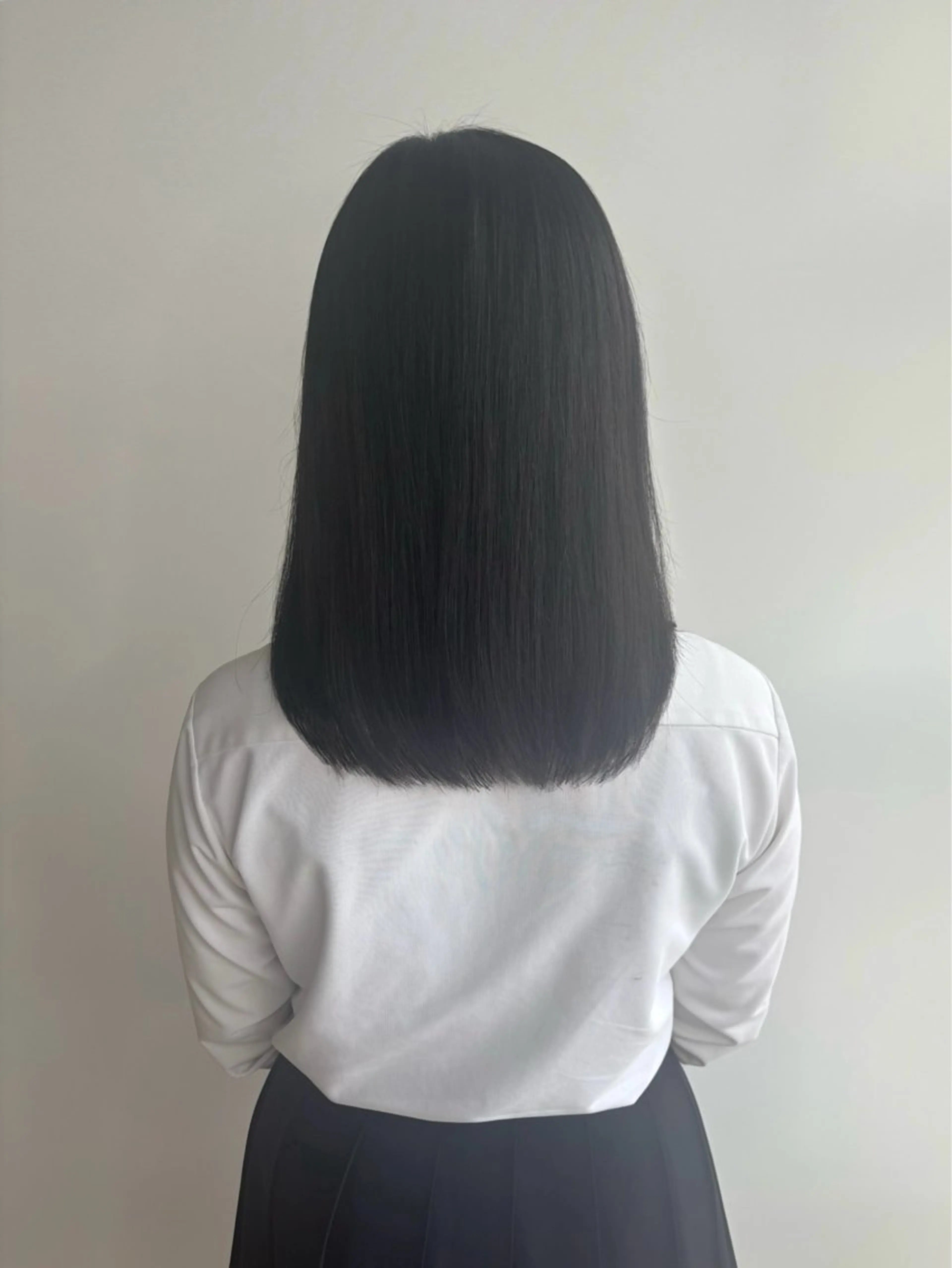 セミロング 学生 髪質改善 カット 縮毛矯正 よしなり あみのヘアスタイル