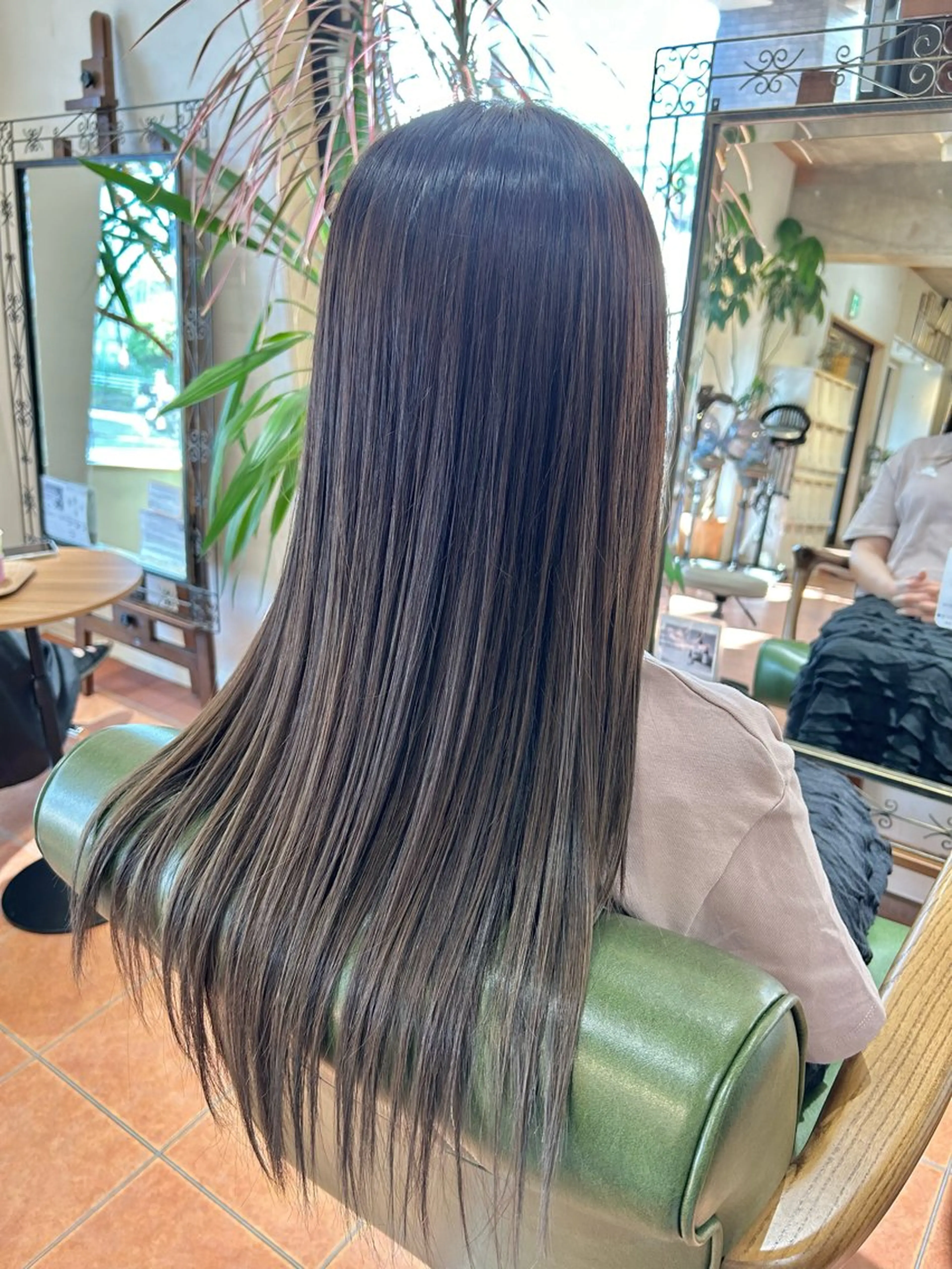 ロング カラー ヘアカラー トリートメント 石井 佑樹のヘアスタイル