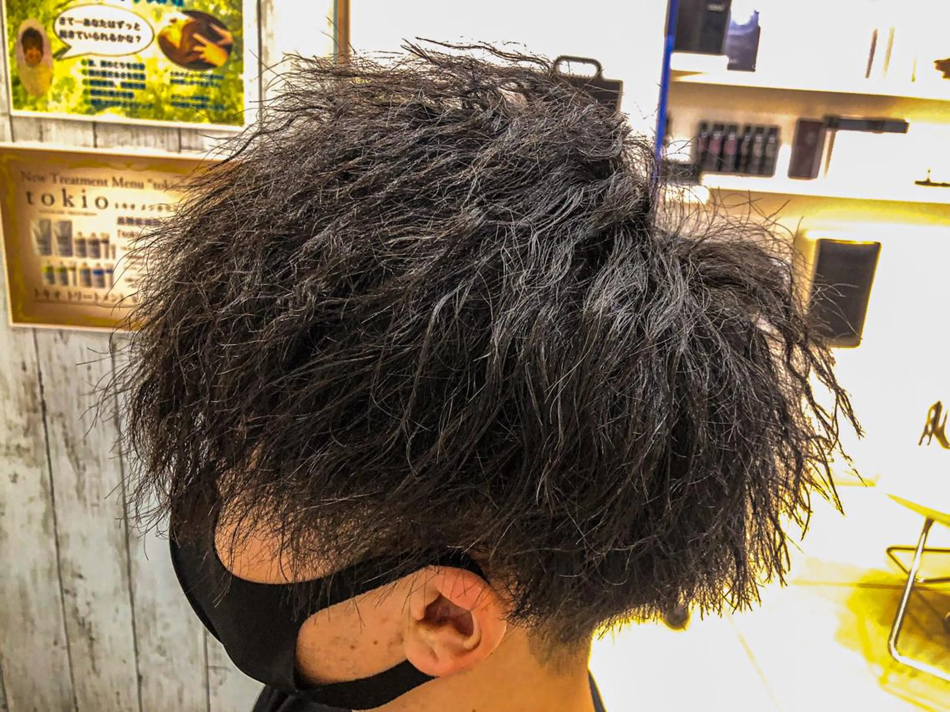 ショート パーマ メンズ マッシュ カット パーマ 韓国メンズヘア/ 毛流れヘア　須田龍世のヘアスタイル