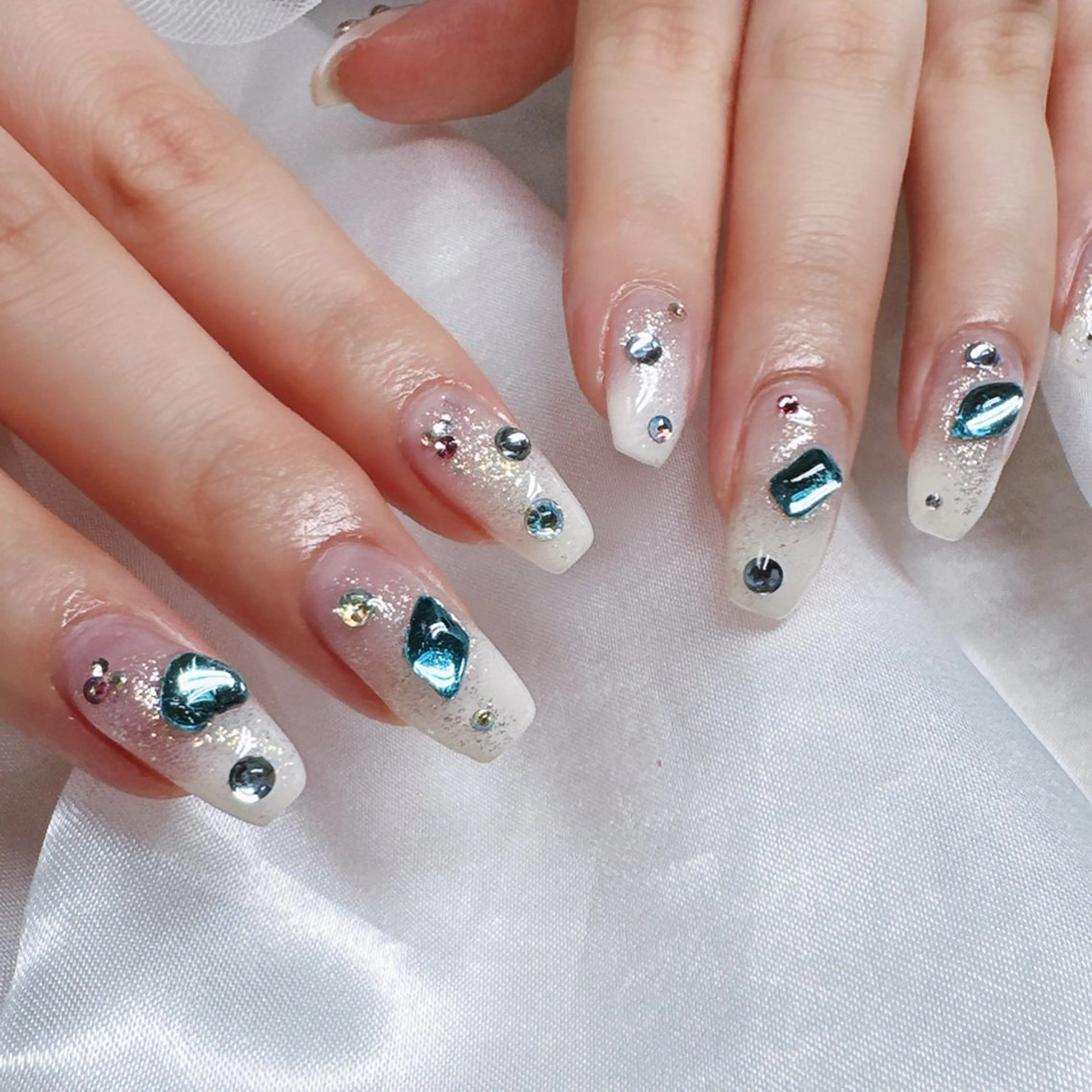 ネイル ハンドネイル 高島 夏海のネイルデザイン