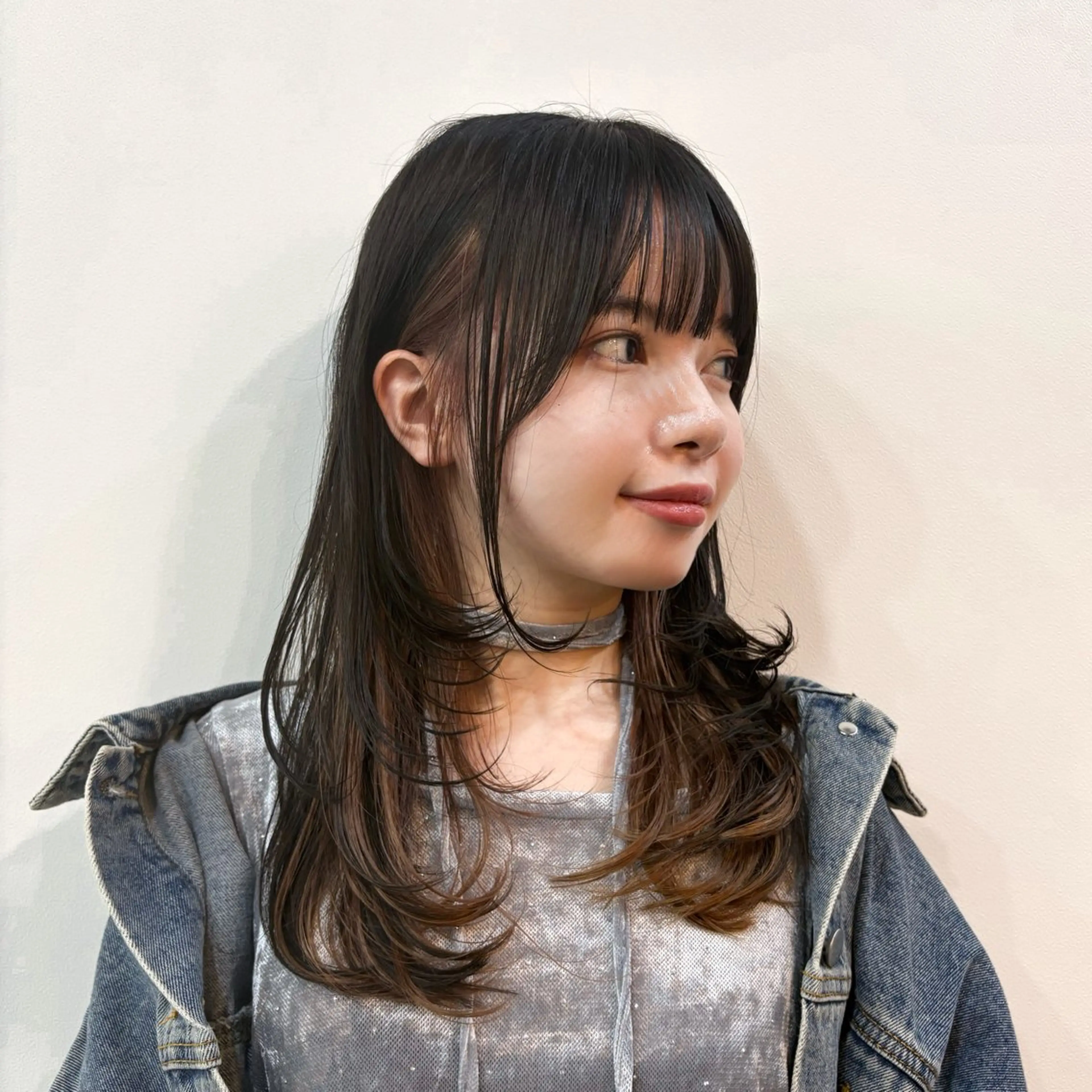 ロング レイヤーカット カット minmi .SUIのヘアスタイル