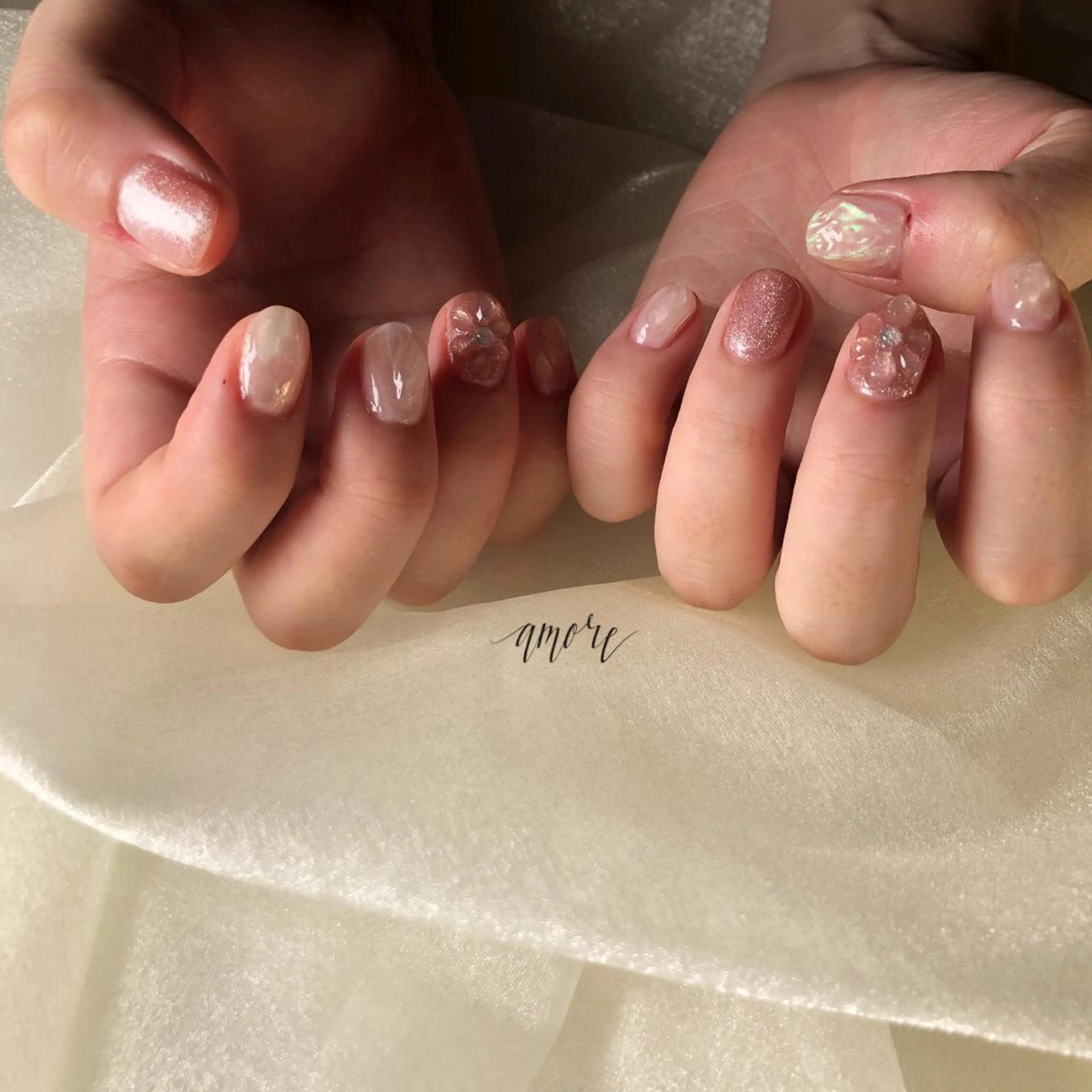 ネイル ジェルネイル 氷ネイル・うるうるネイル マグネットネイル ミラーネイル ニュアンスネイル You kyehwaのネイルデザイン