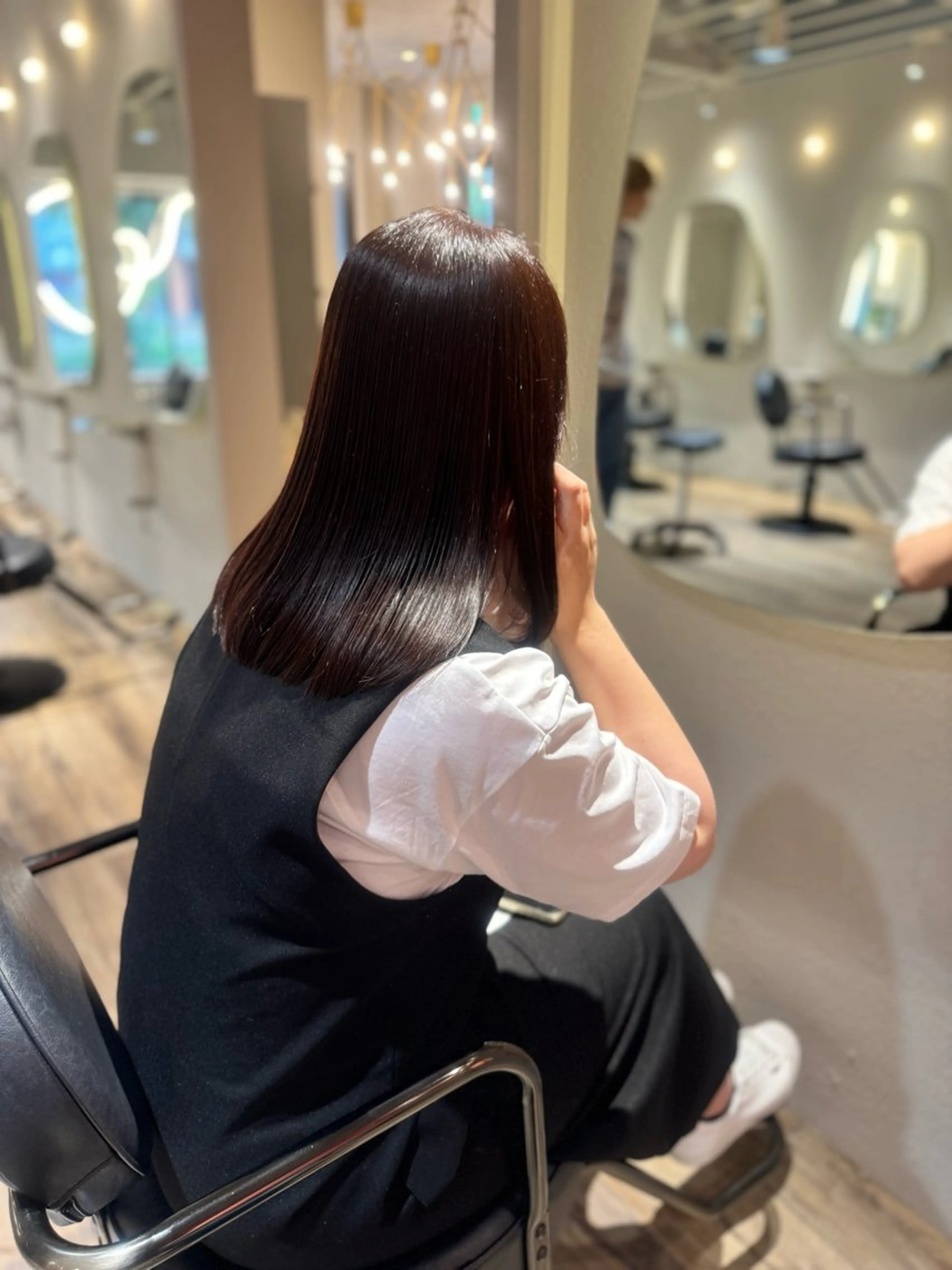 髪質改善酸性ストレート＋カットの写真