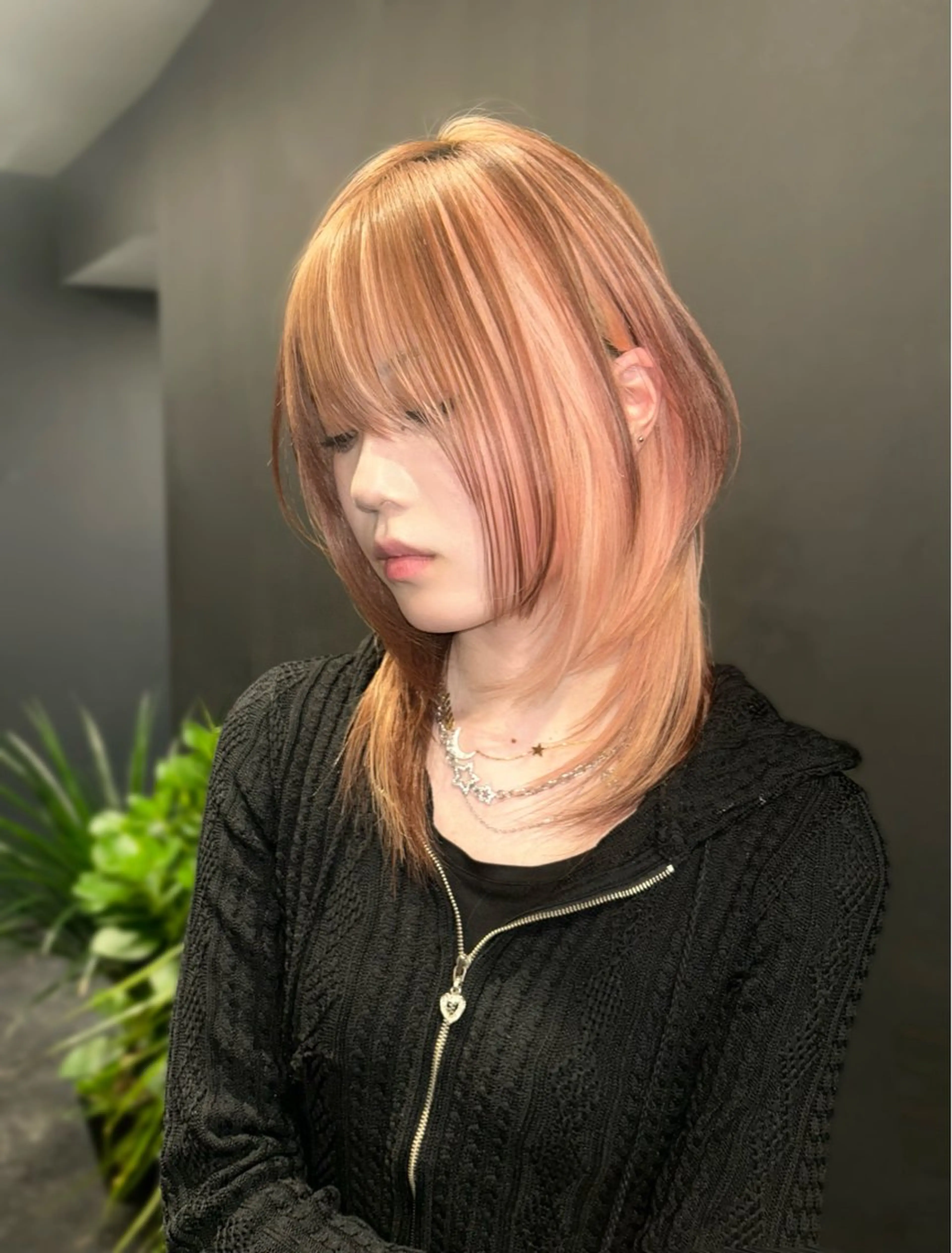 ミディアム カラー ハイトーンカラー 似合わせカット ヘアカラー null 《 栞 》のヘアスタイル