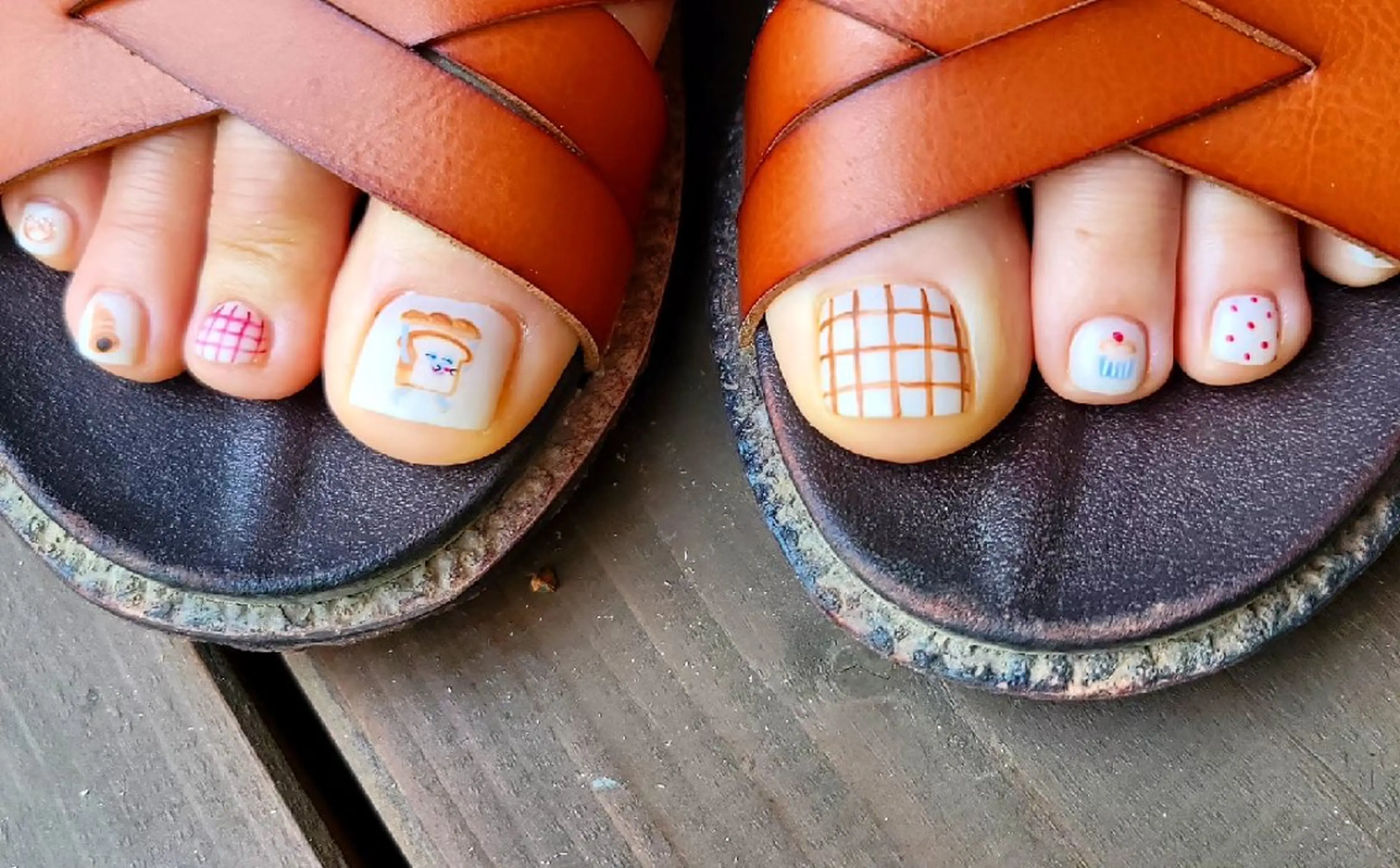 ネイル アートネイル 🌲🌳🚪iiit o🌲🌳🌲のネイルデザイン