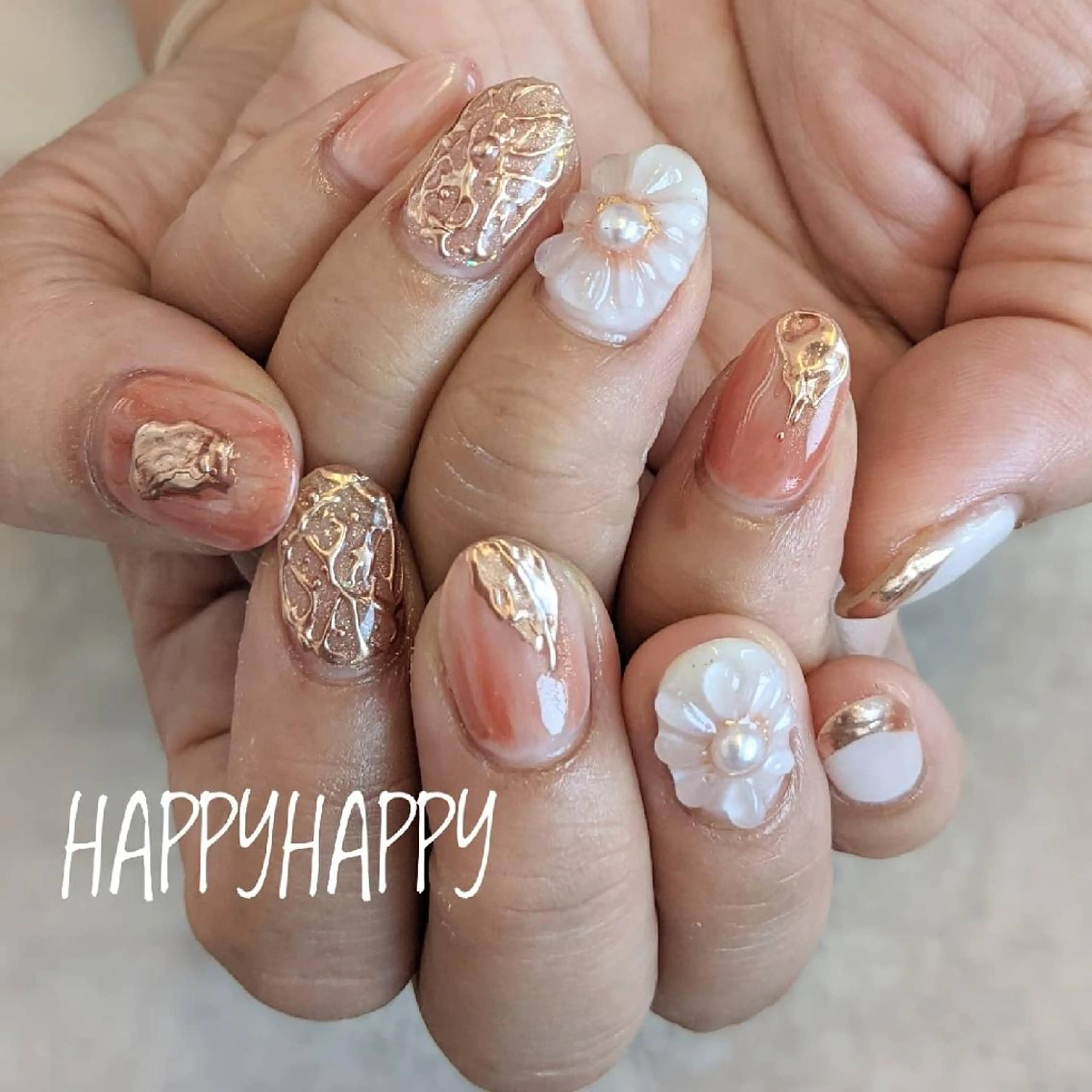 ネイル HAPPY HAPPYのネイルデザイン
