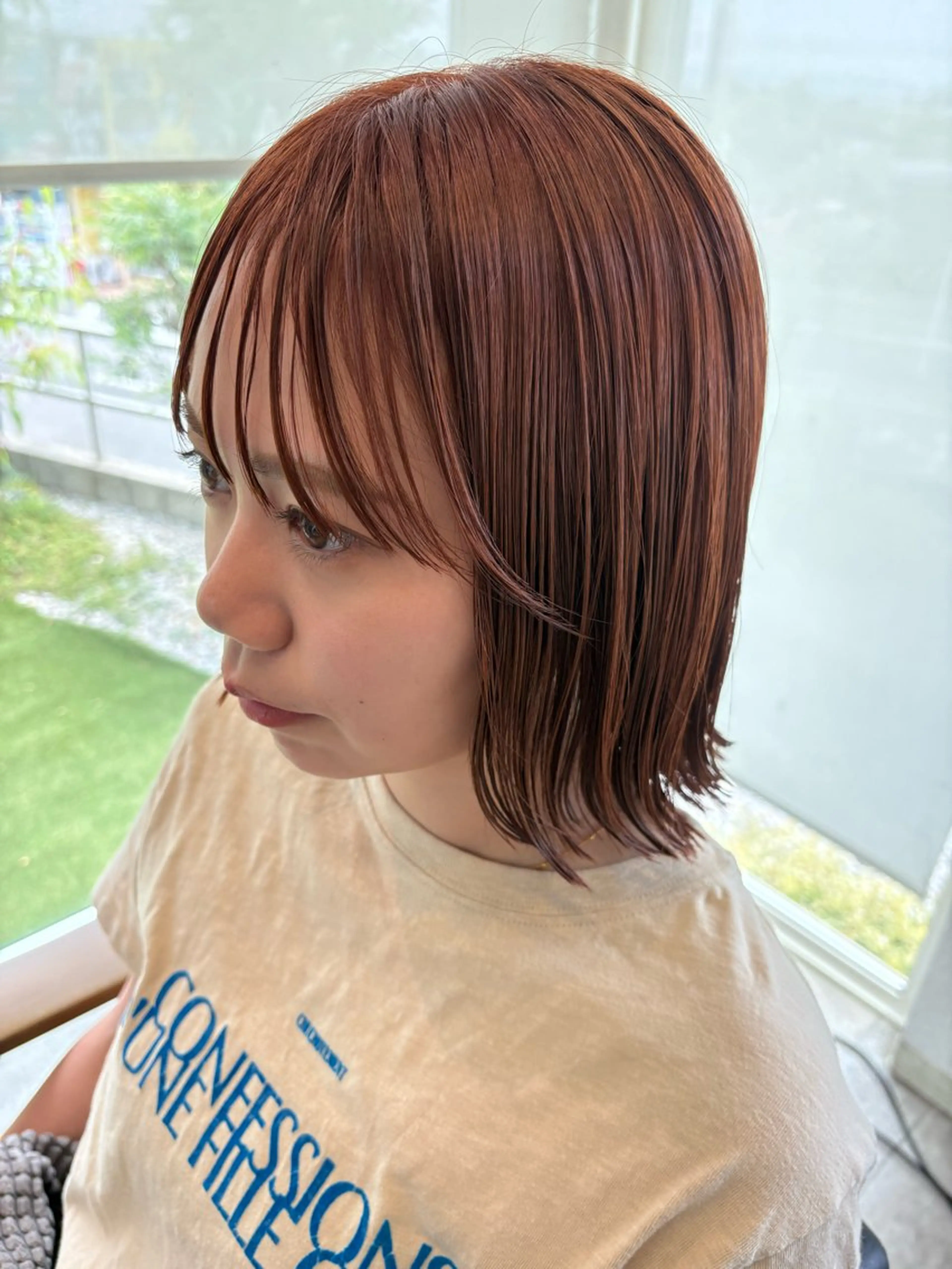 ミディアム M. YURIのヘアスタイル