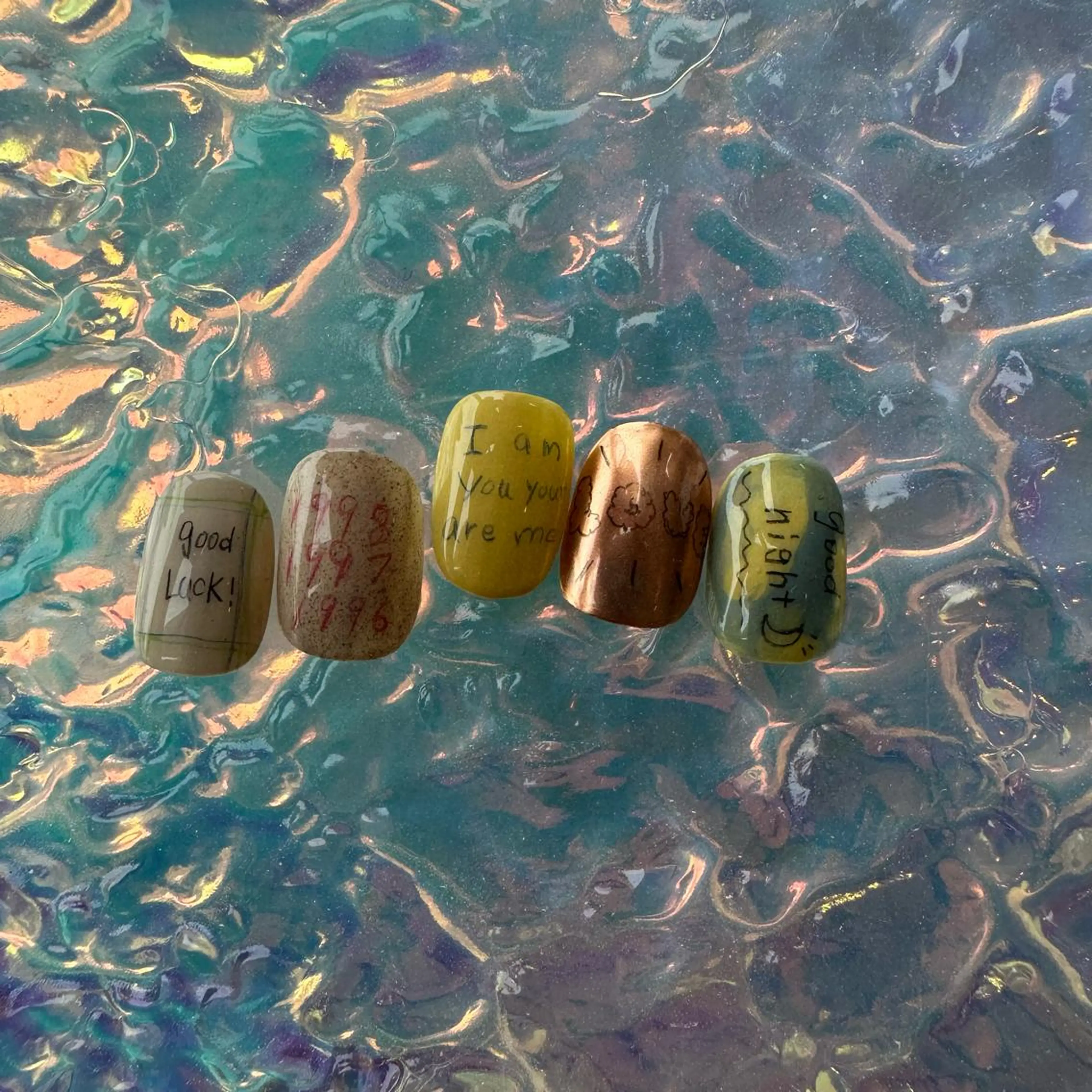 ネイル ハンドネイル 佐藤 穂乃香のネイルデザイン