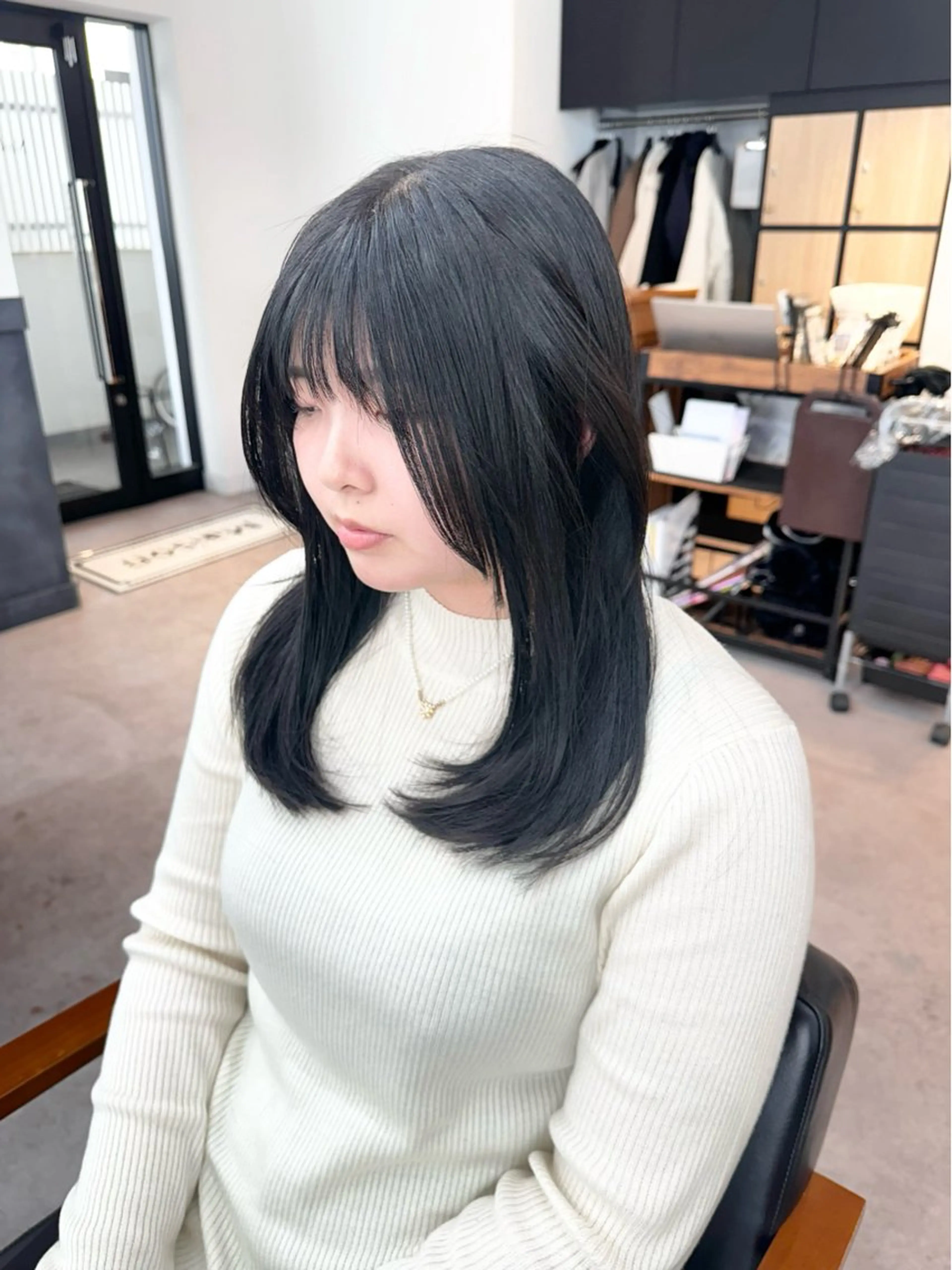 ミディアム カラー パーマ ヘアアレンジ メンズ キッズ レイヤーカット／顔周 りカット/縮毛矯正のヘアスタイル