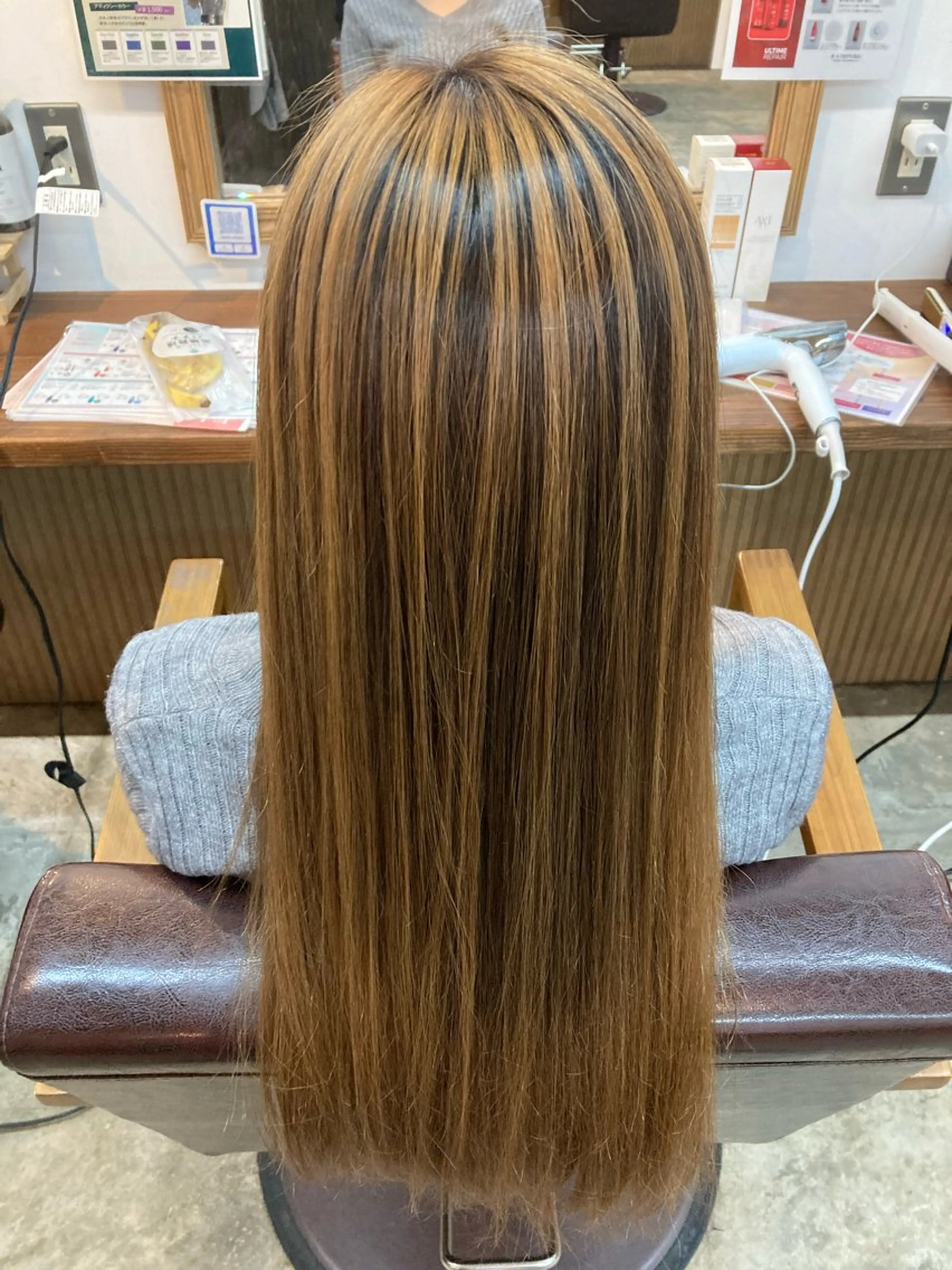 技術向上中！（練習中）4種から選べる　　　　　　　　　ブリーチ＋デザインカラー＋Aujuaトリートメント付の写真